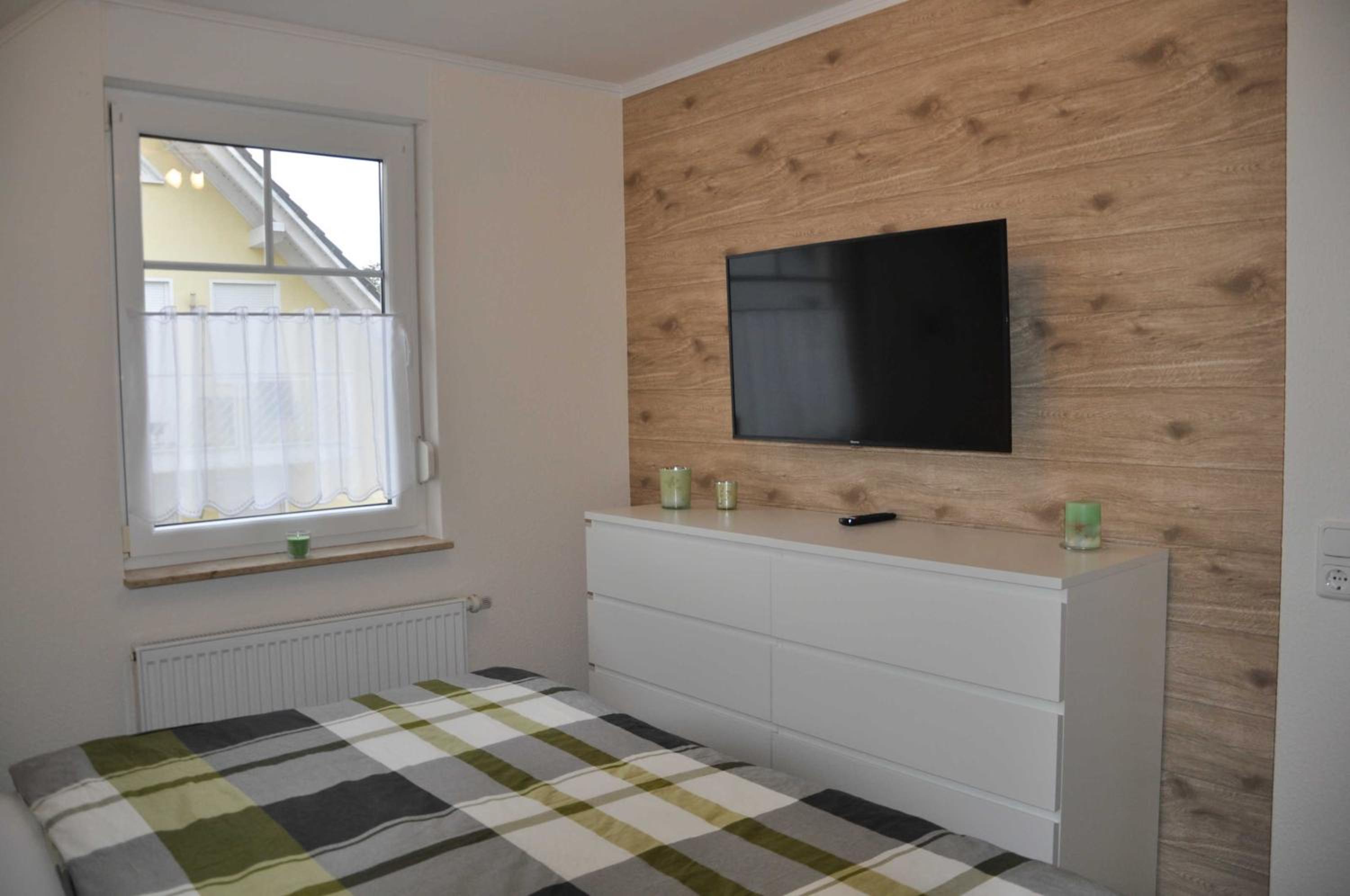 Two-Bedroom Apartment with Balcony and Terrace photo 3
