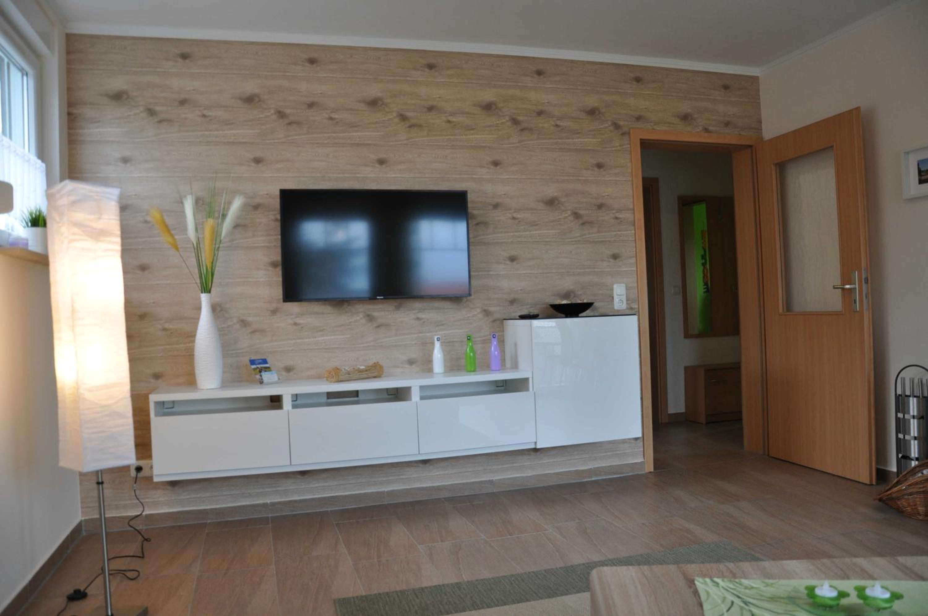 Two-Bedroom Apartment with Balcony and Terrace photo 2