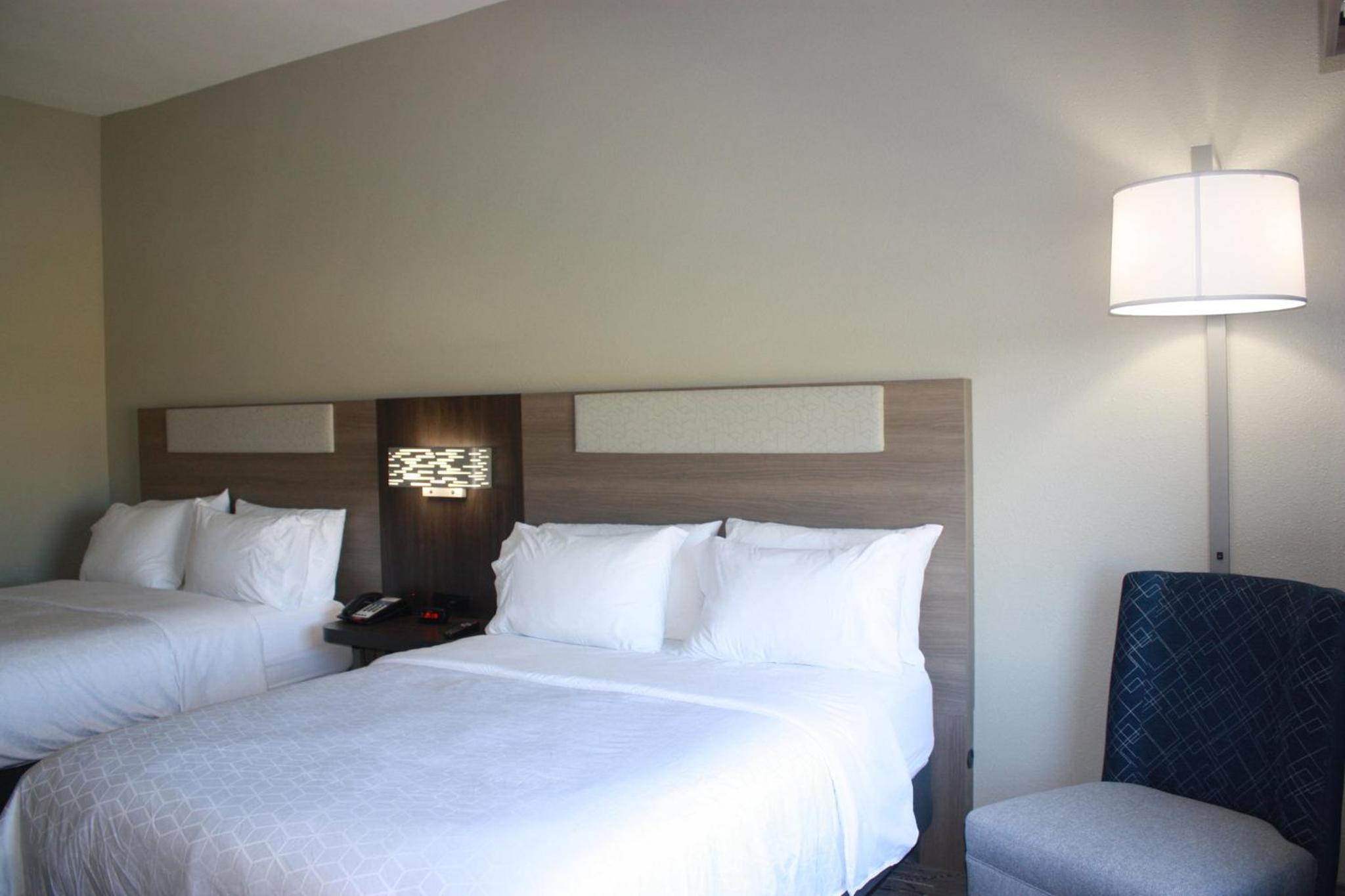 Queen Room with Two Queen Beds - Hearing Accessible/Non-Smoking