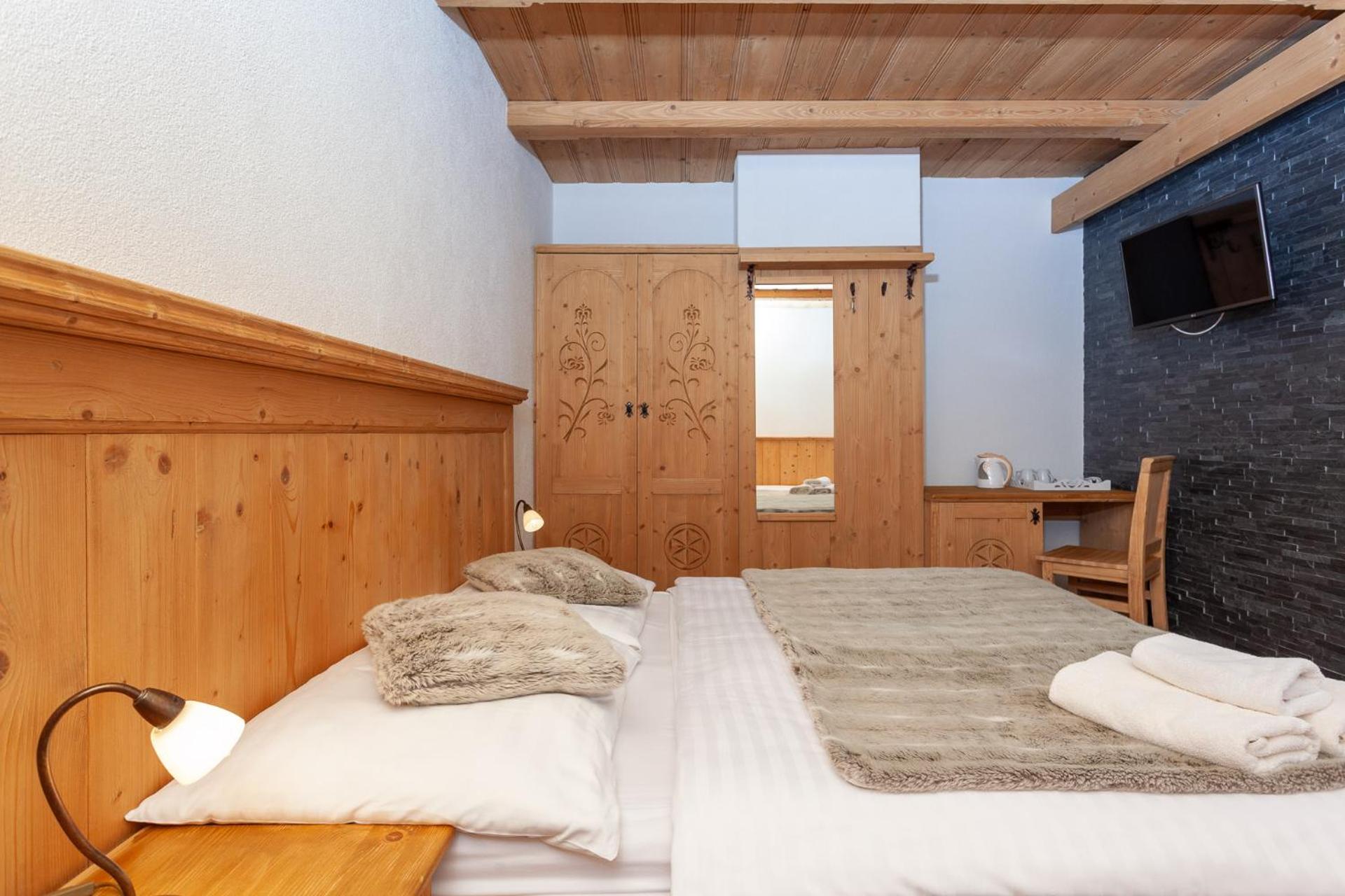Deluxe Double Room - Photo 2