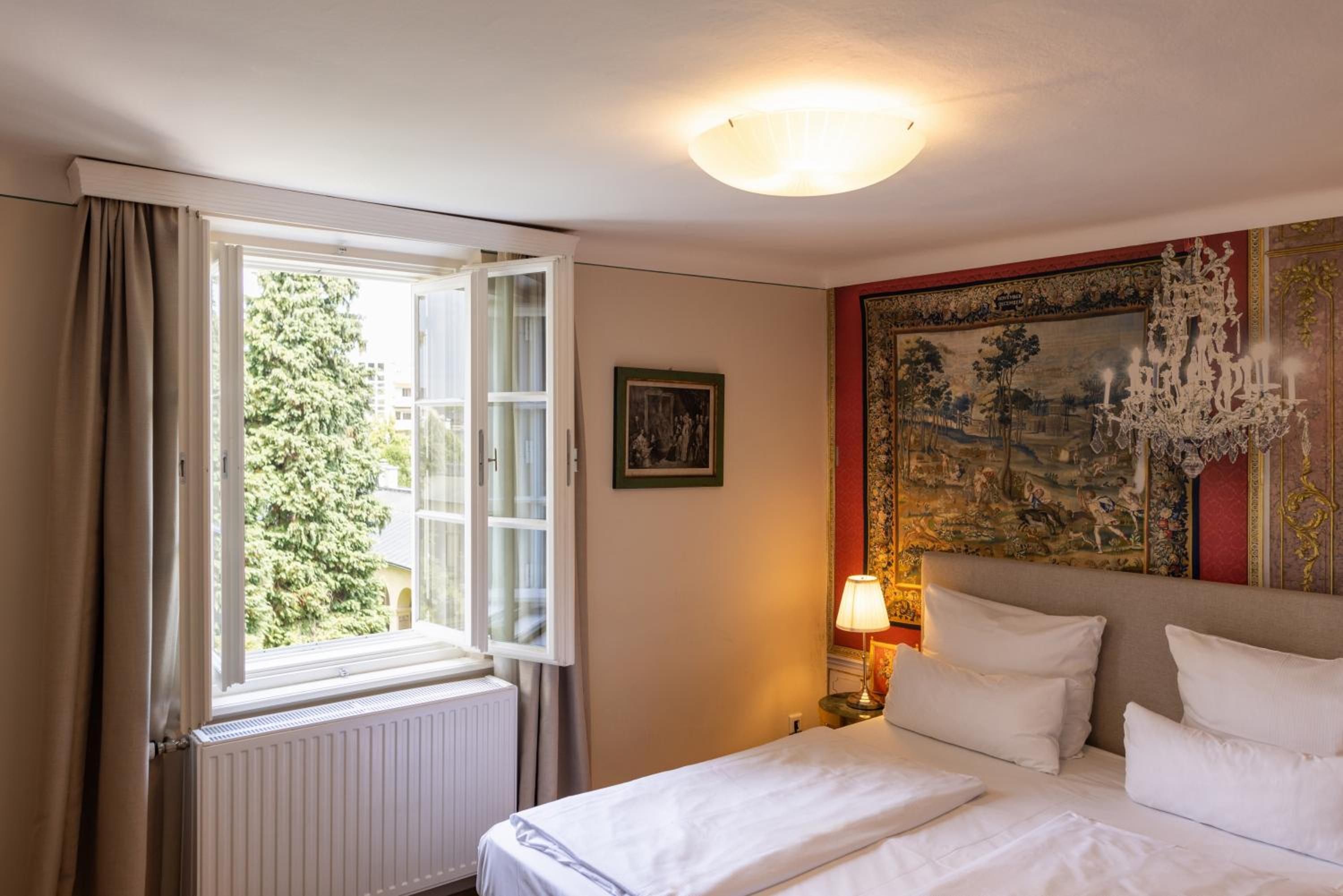 Double Room - Photo 3