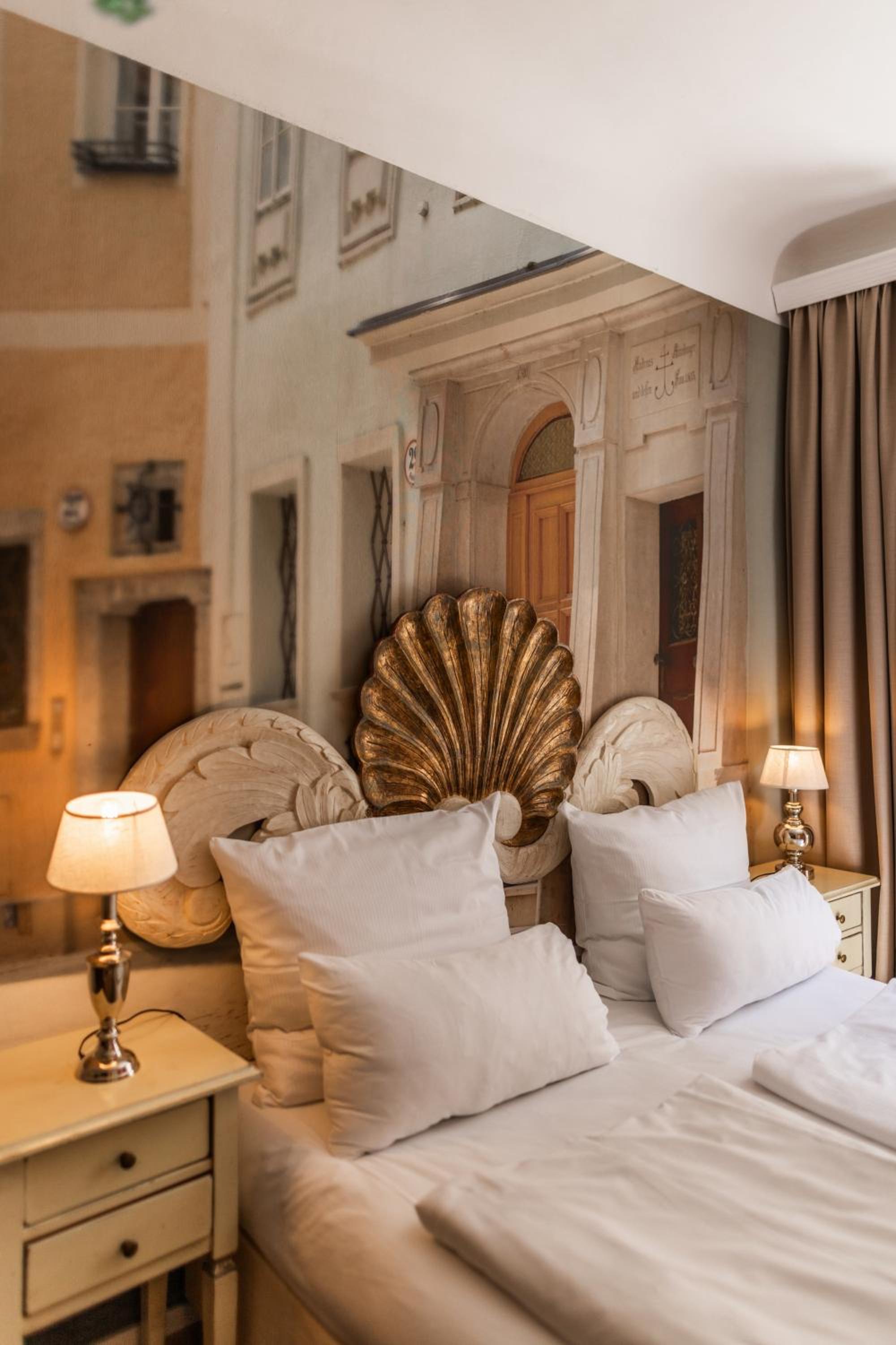 Double Room - Photo 12