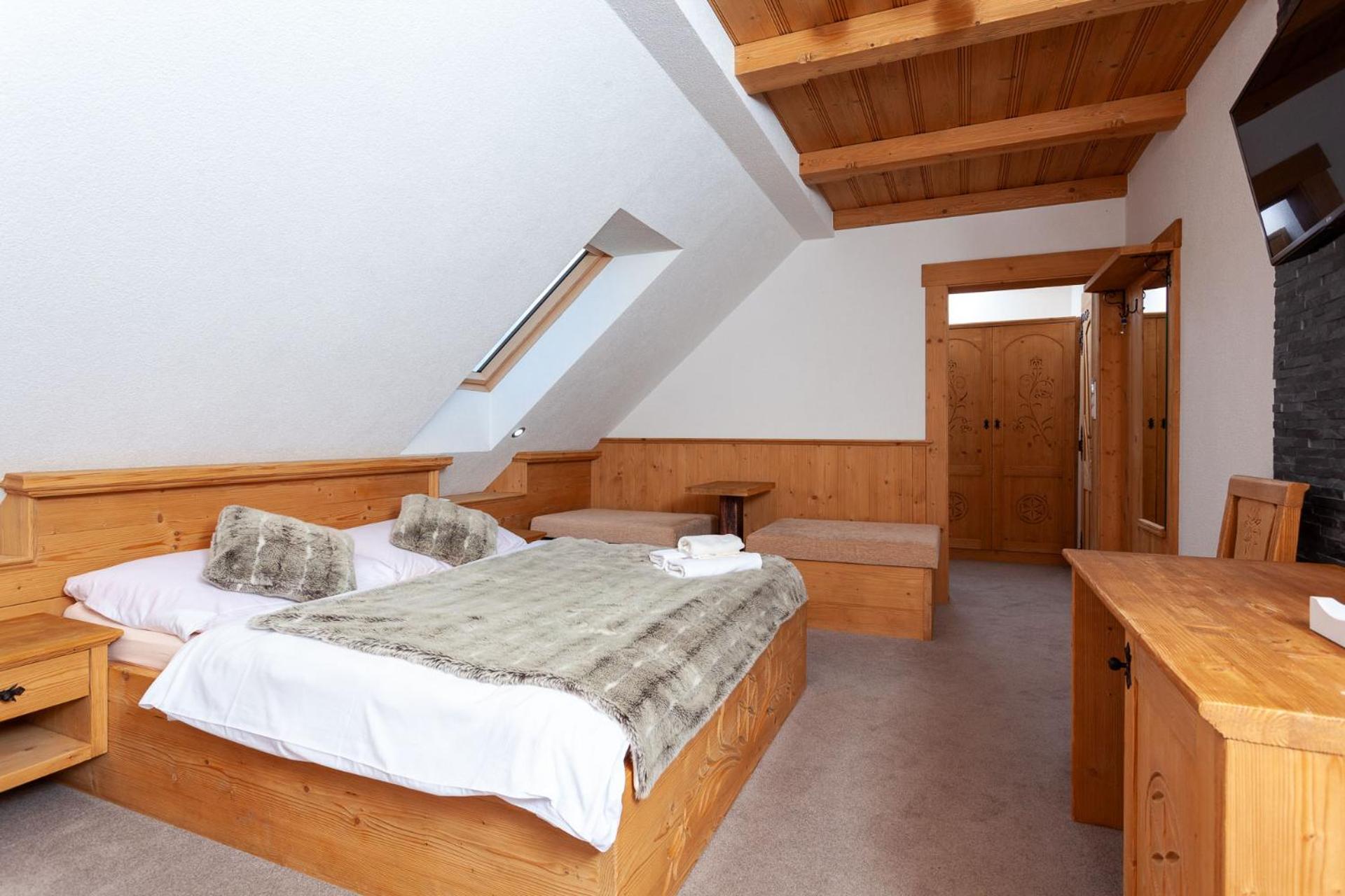 Deluxe Triple Room - Photo 4