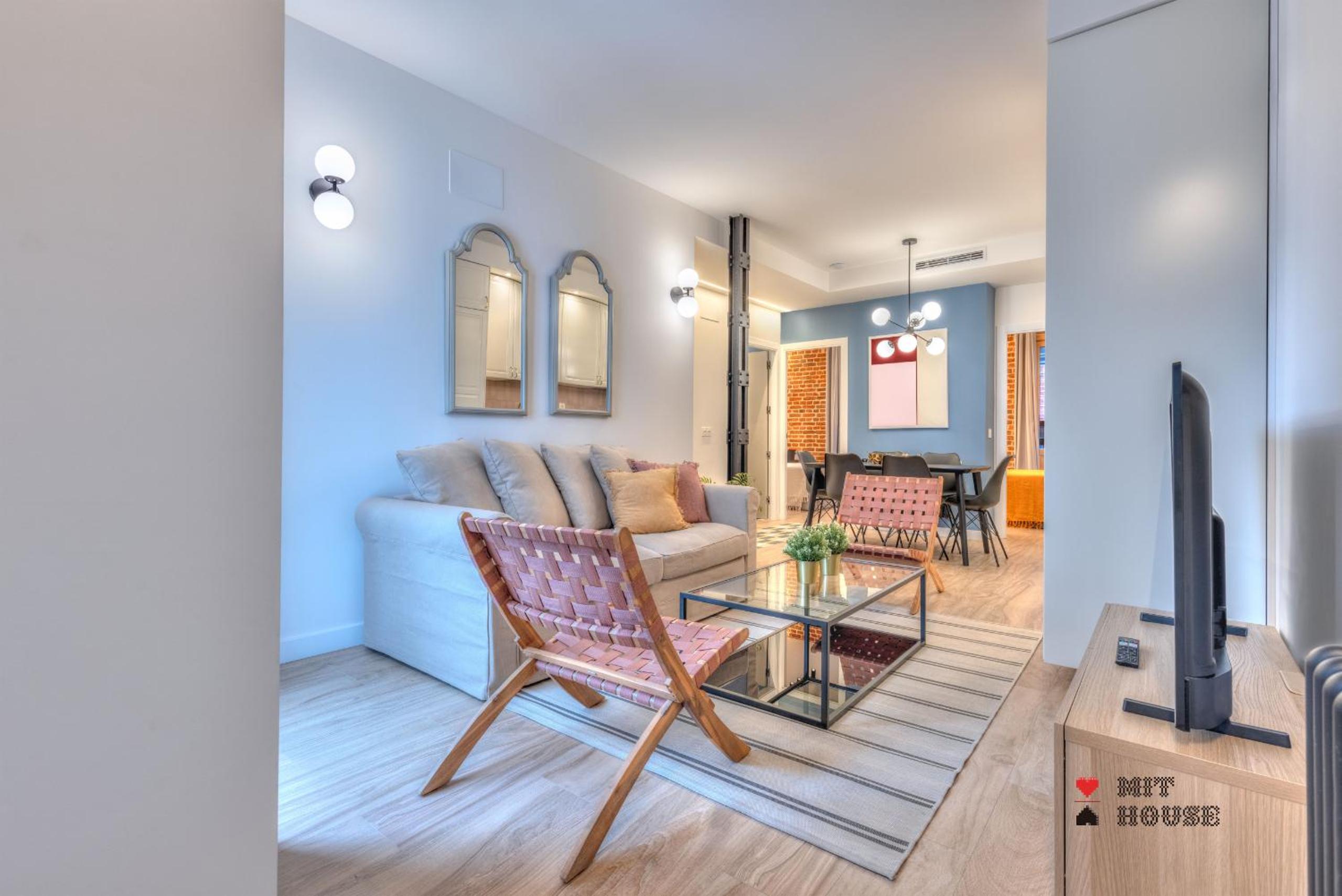 Apartamento con tres habitaciones IX