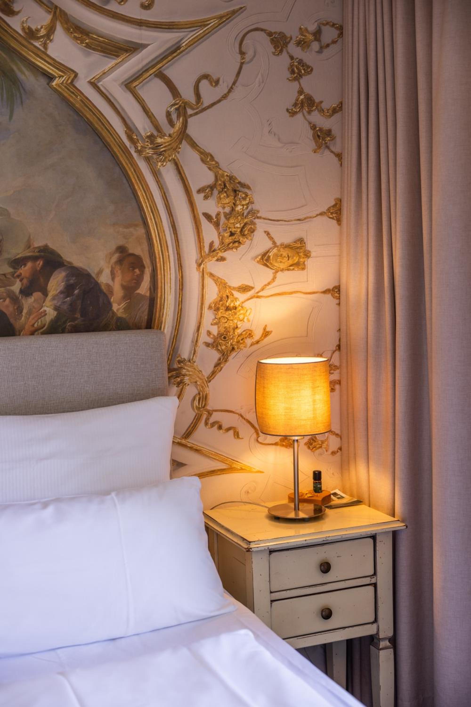 Junior Suite - Photo 12