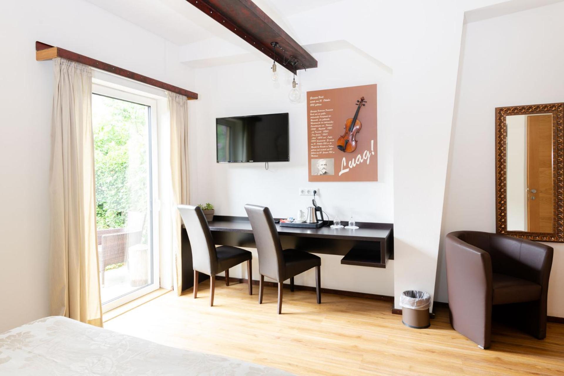 Double Room with Terrace at the water - Photo 7