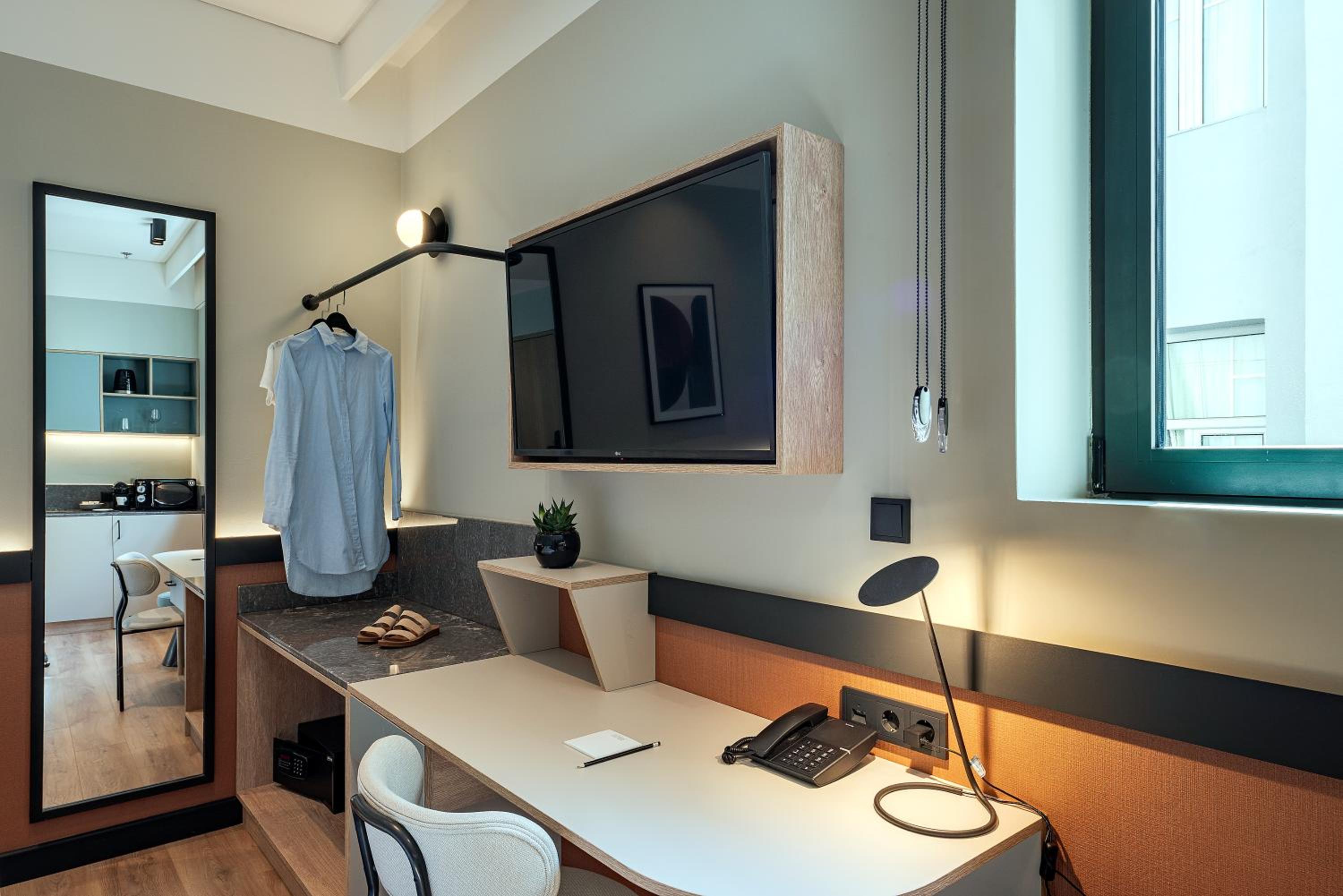 Standard Double or Twin Room - Photo 1