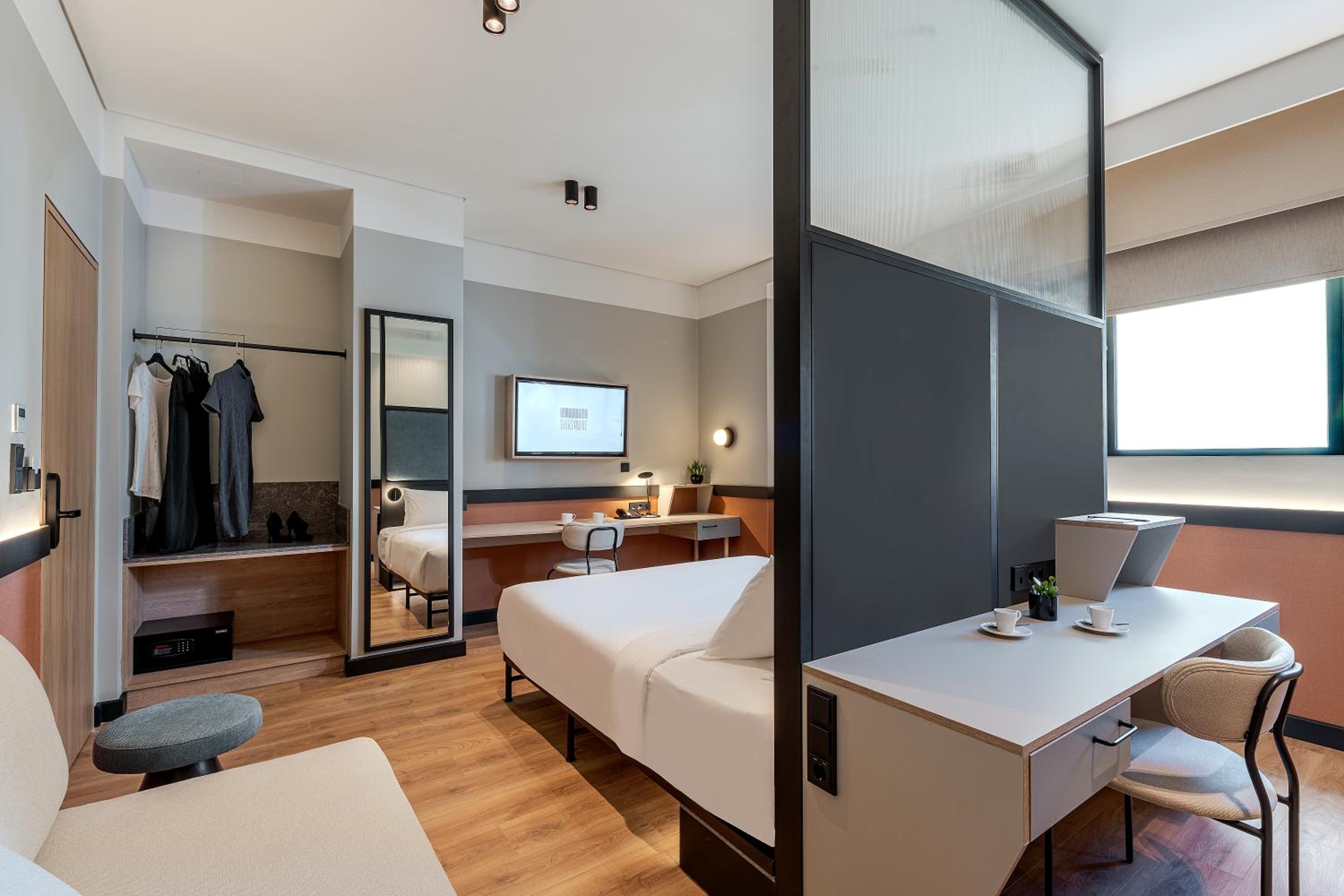 Superior Triple Room - Photo 9