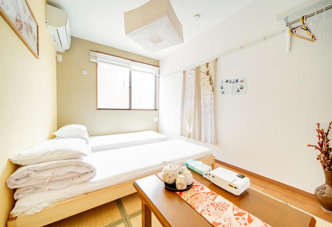 Twin Room with Private Bathroom photo 1