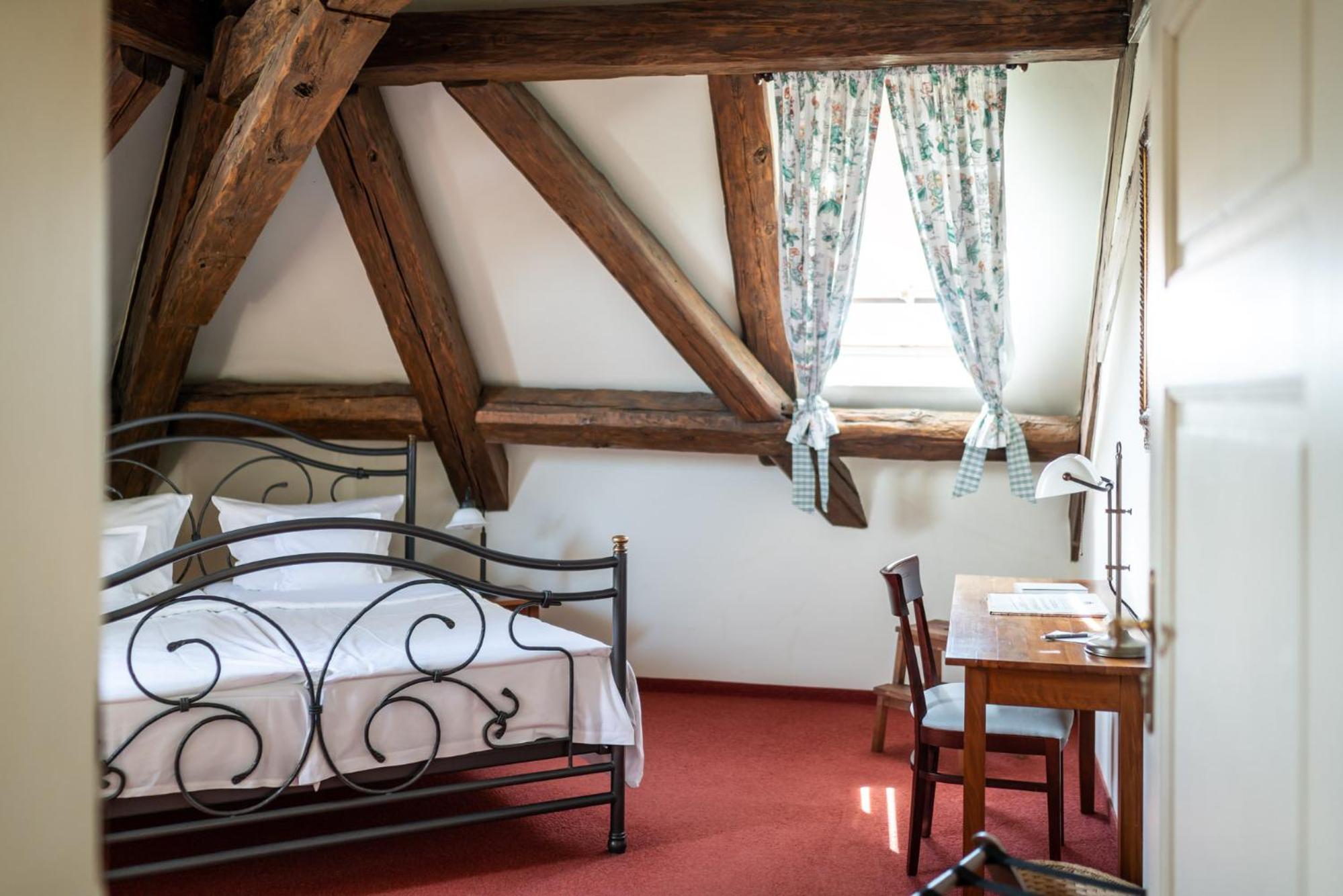 Double Room - Attic - Photo 1
