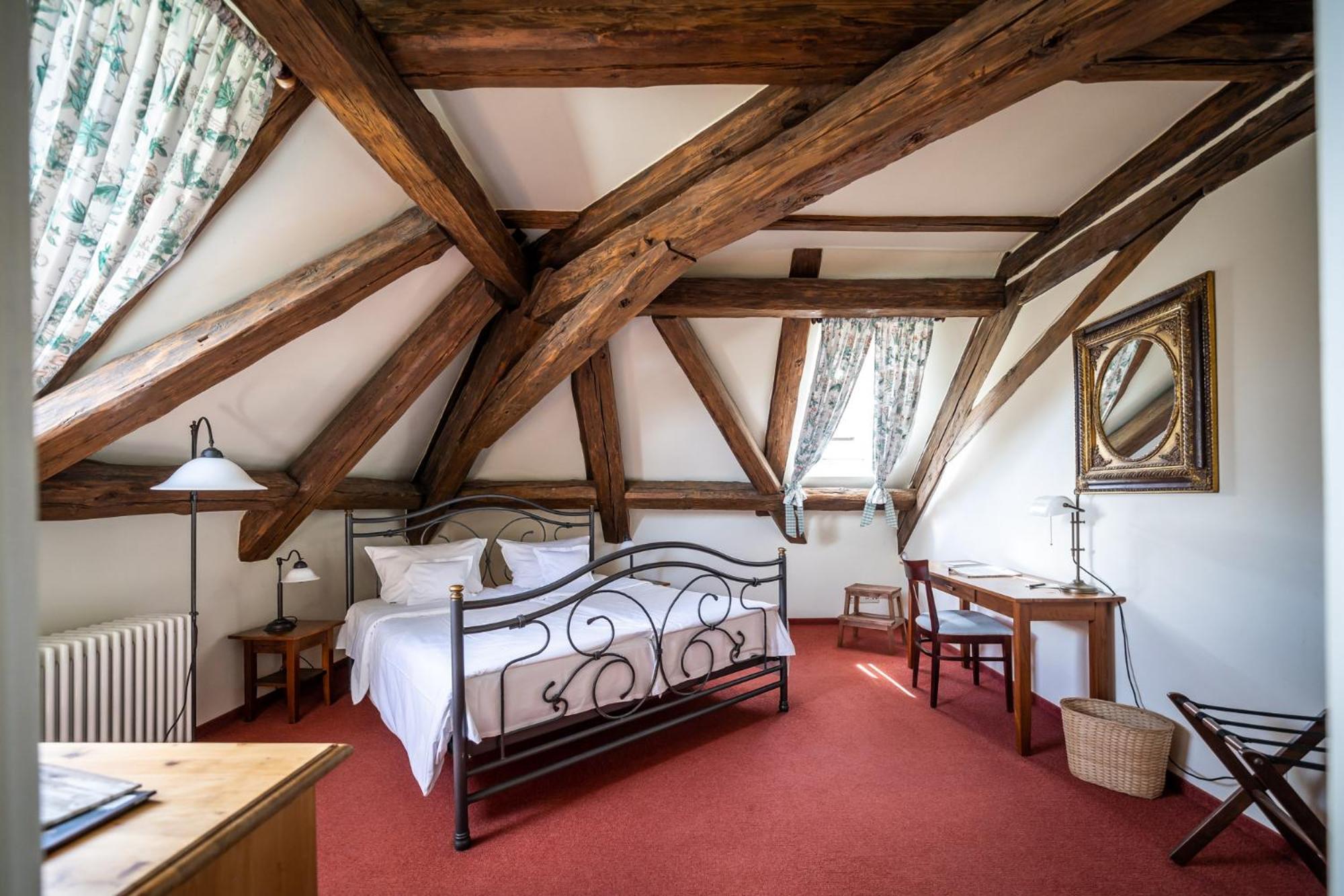 Double Room - Attic - Photo 6