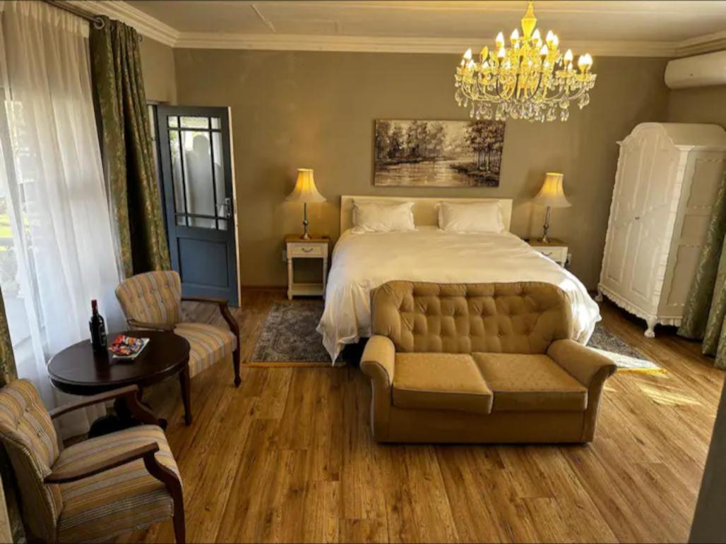 Luxury Apartment - Photo 1