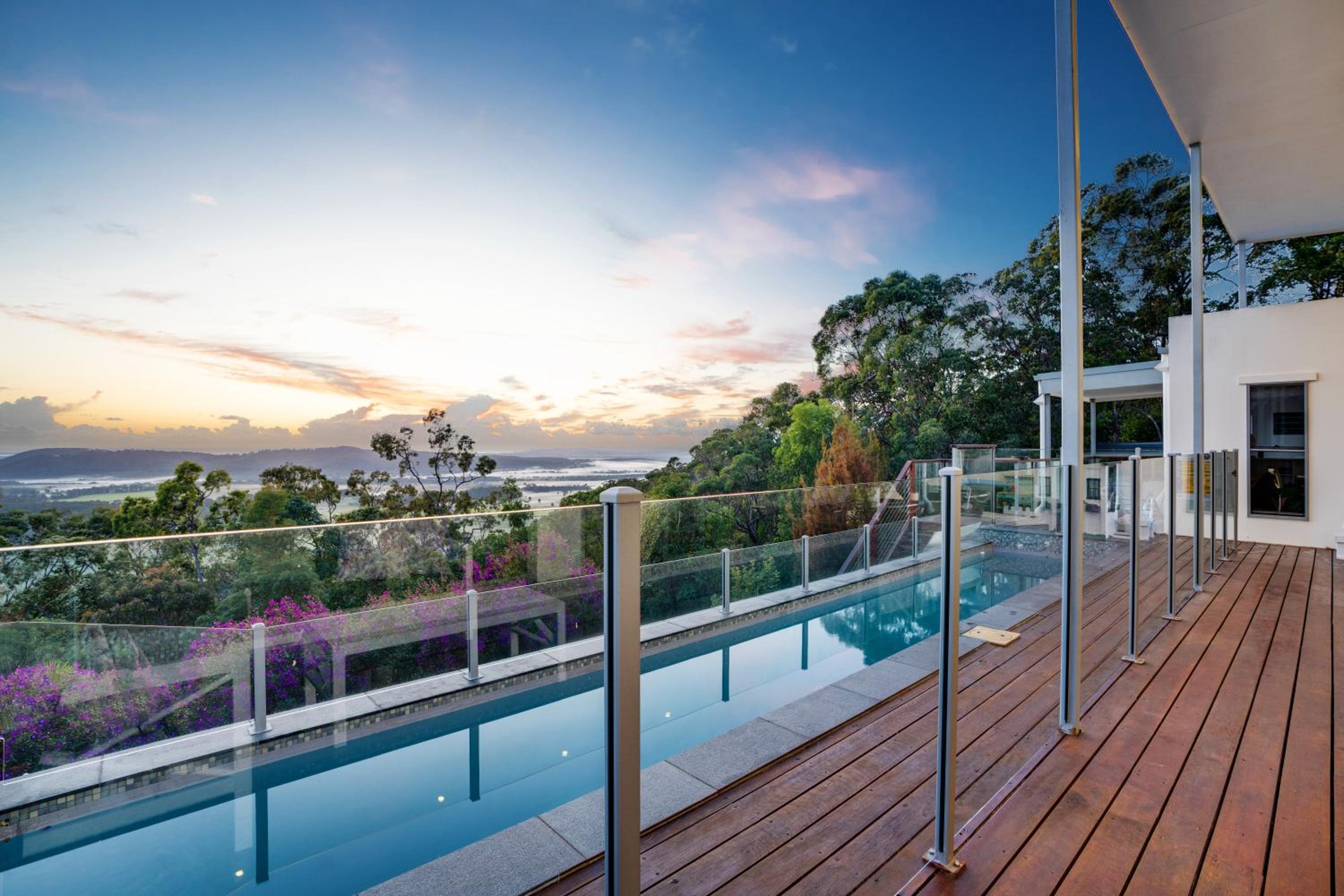 Villa photo 2