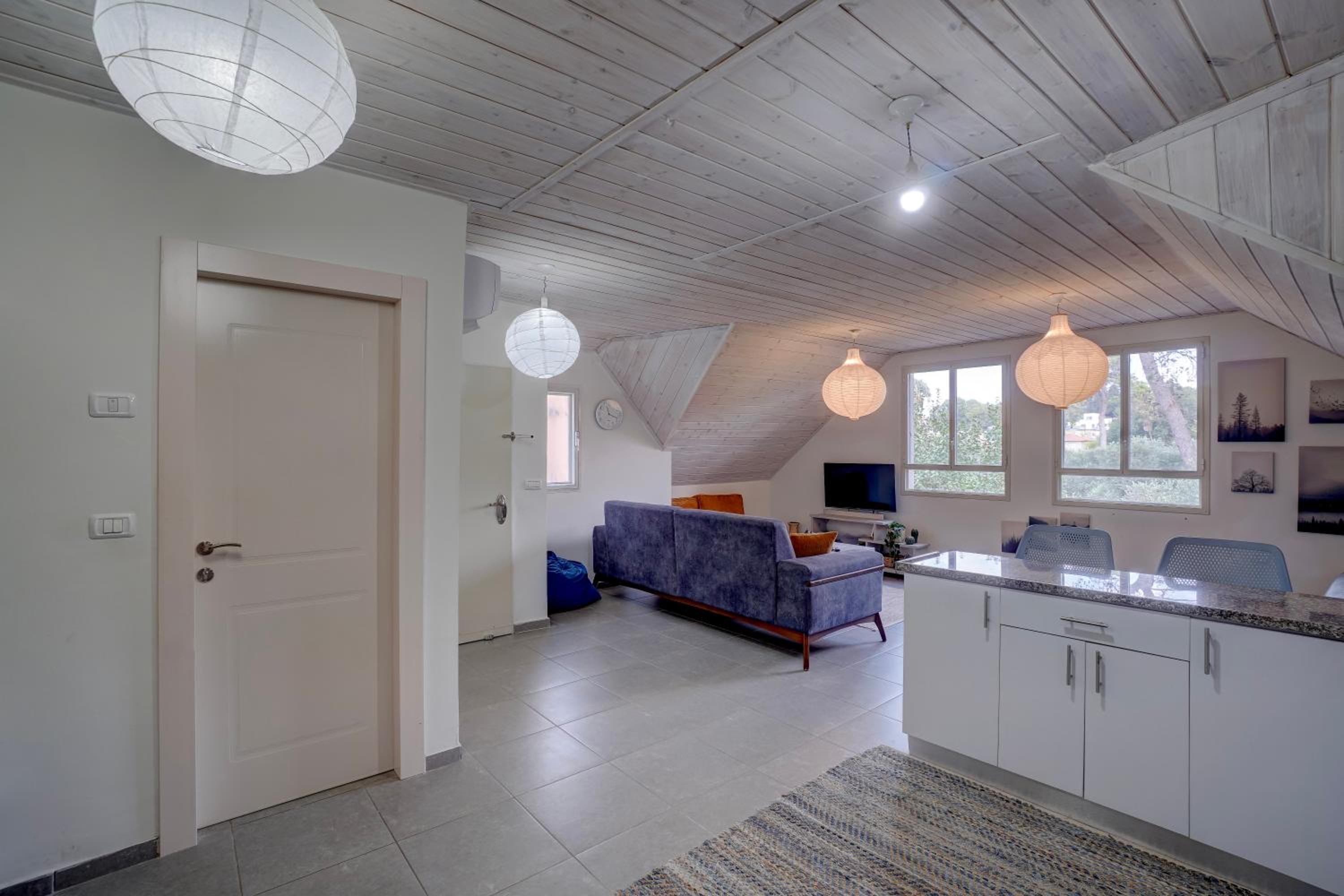 Two-Bedroom Apartment - Photo 16