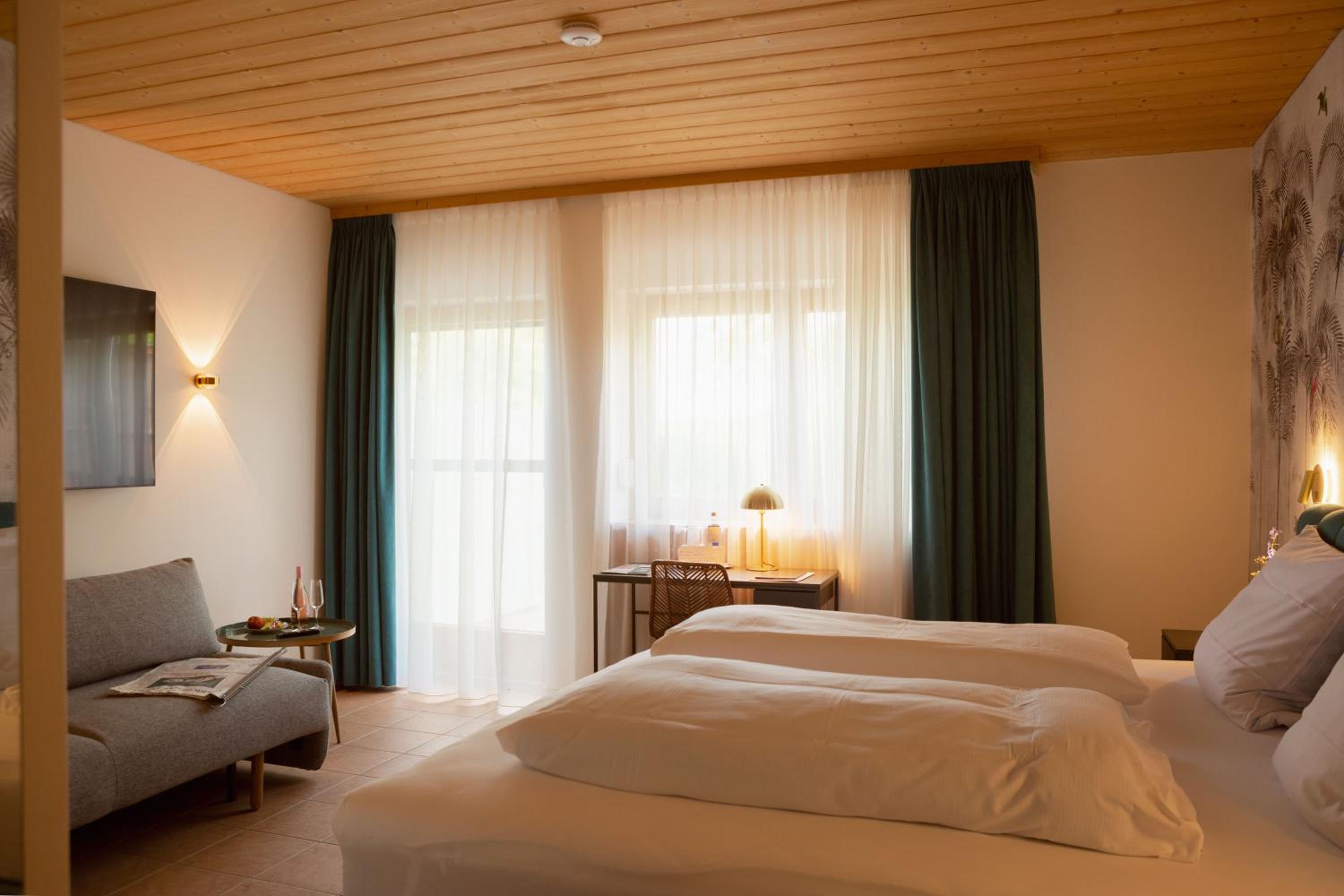 Double Room with Lake View