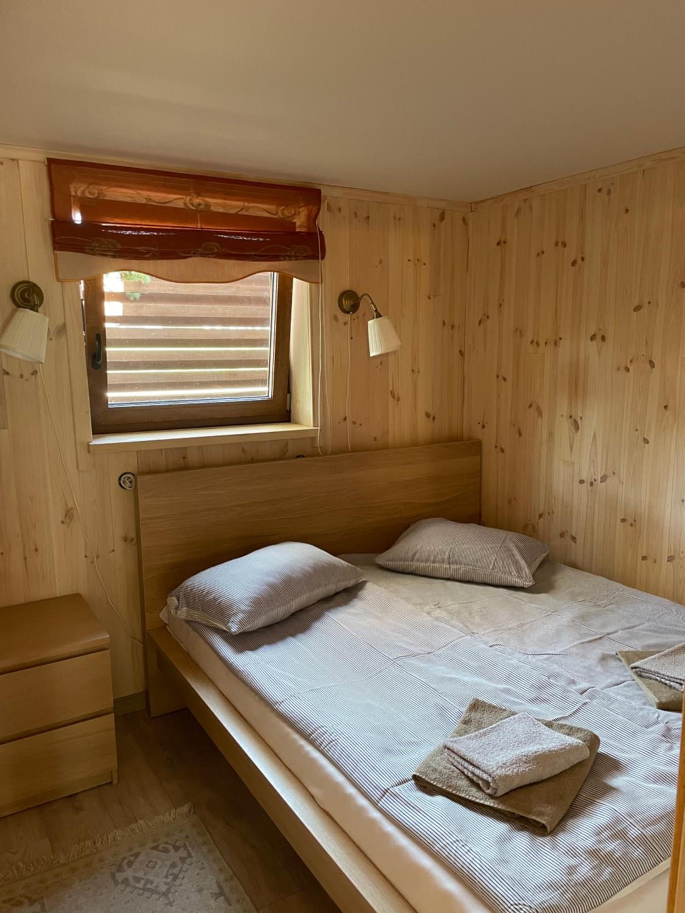 Three-Bedroom House photo 2