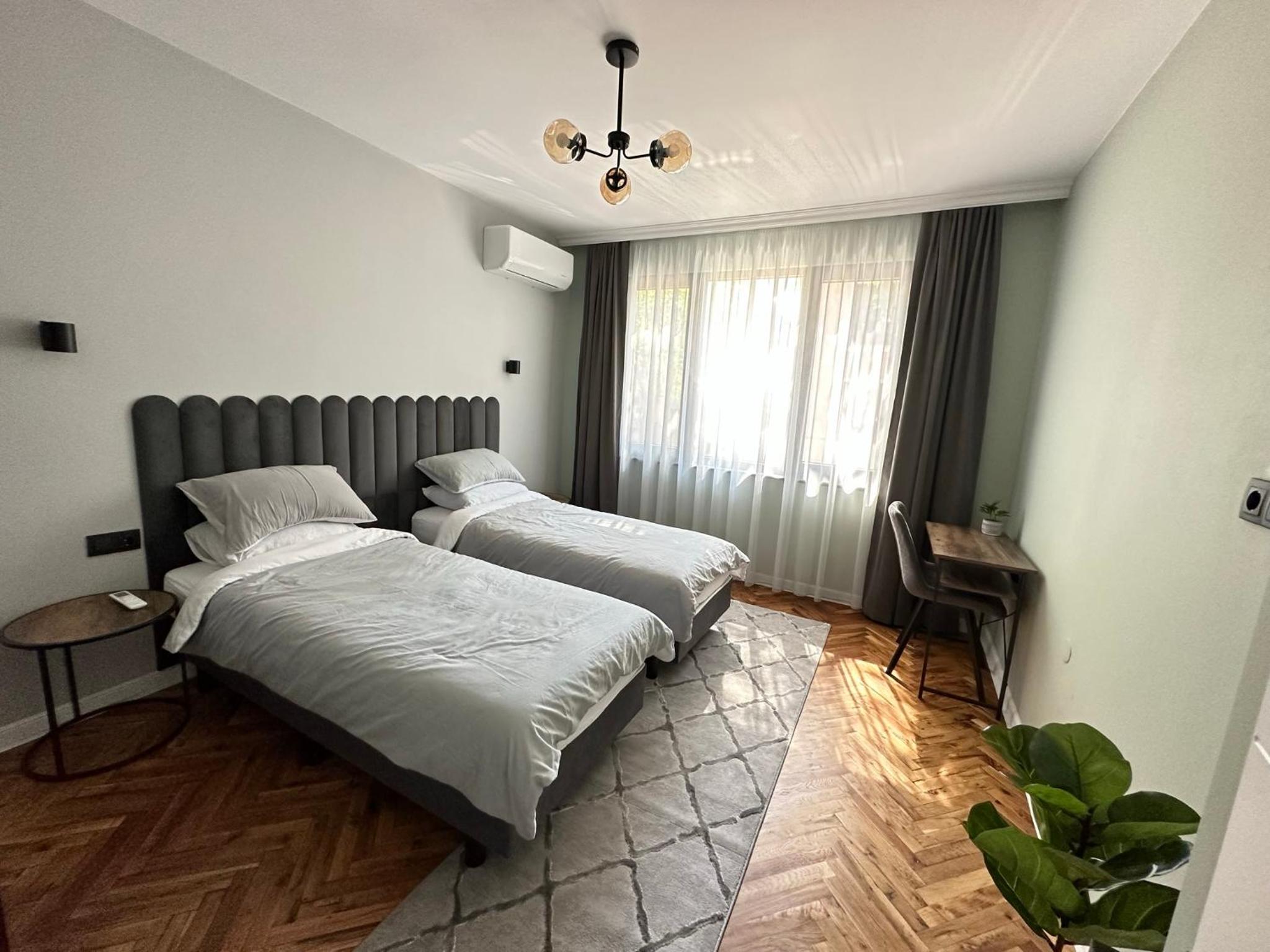 One-Bedroom Apartment with Balcony photo 3