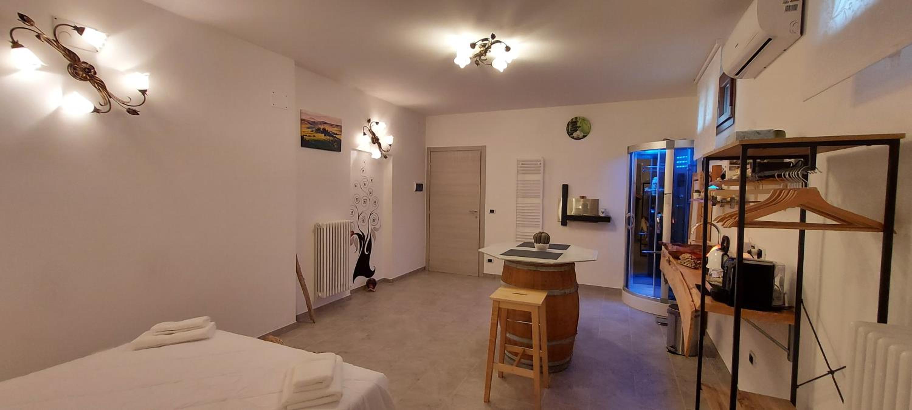 Double Room With Private Bathroom photo 3