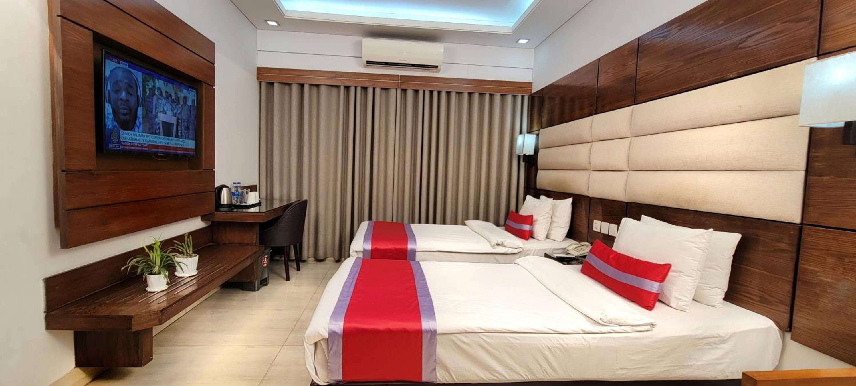 Twin Room with City View