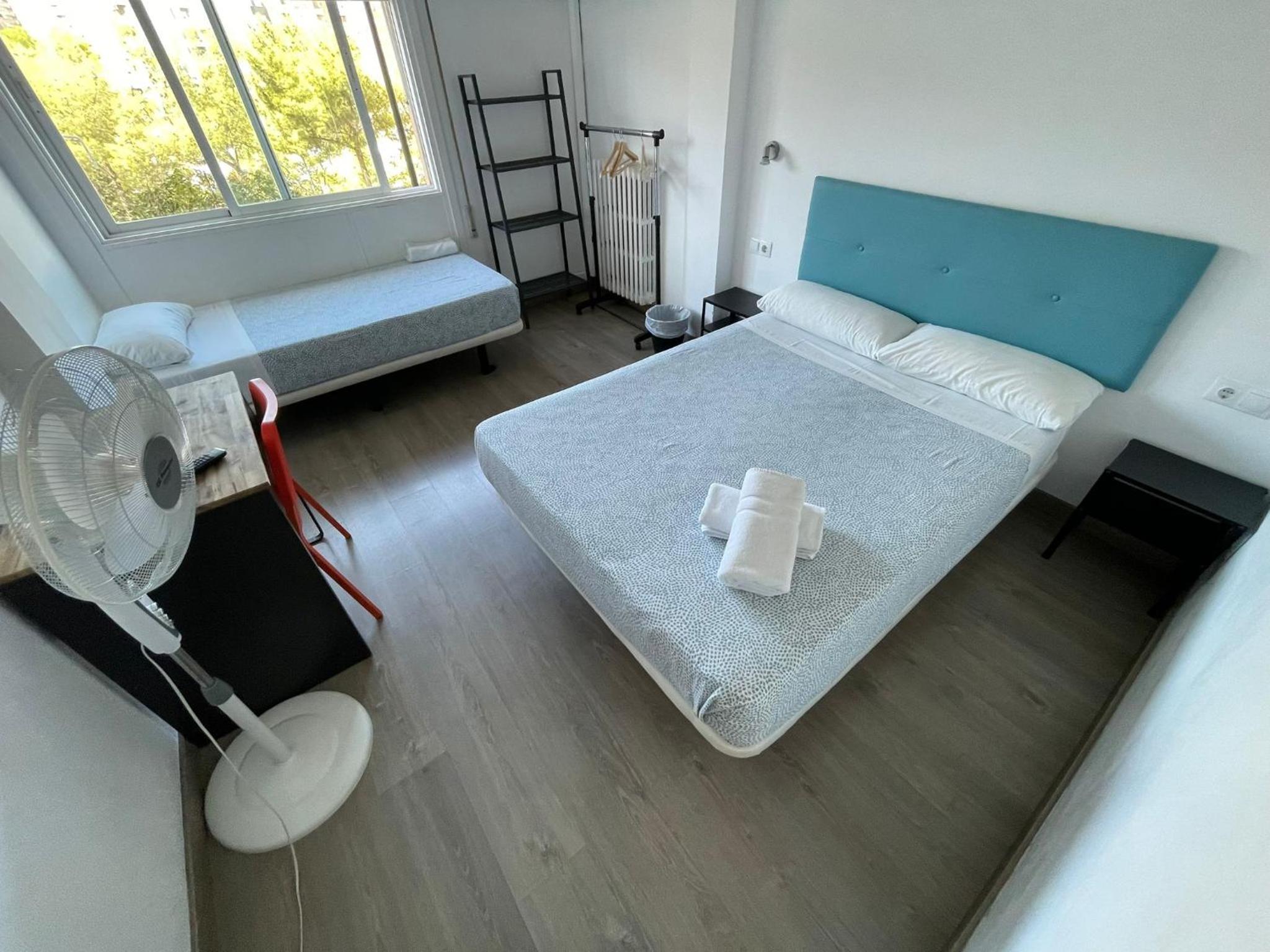 Triple Room with Private Bathroom - Photo 1