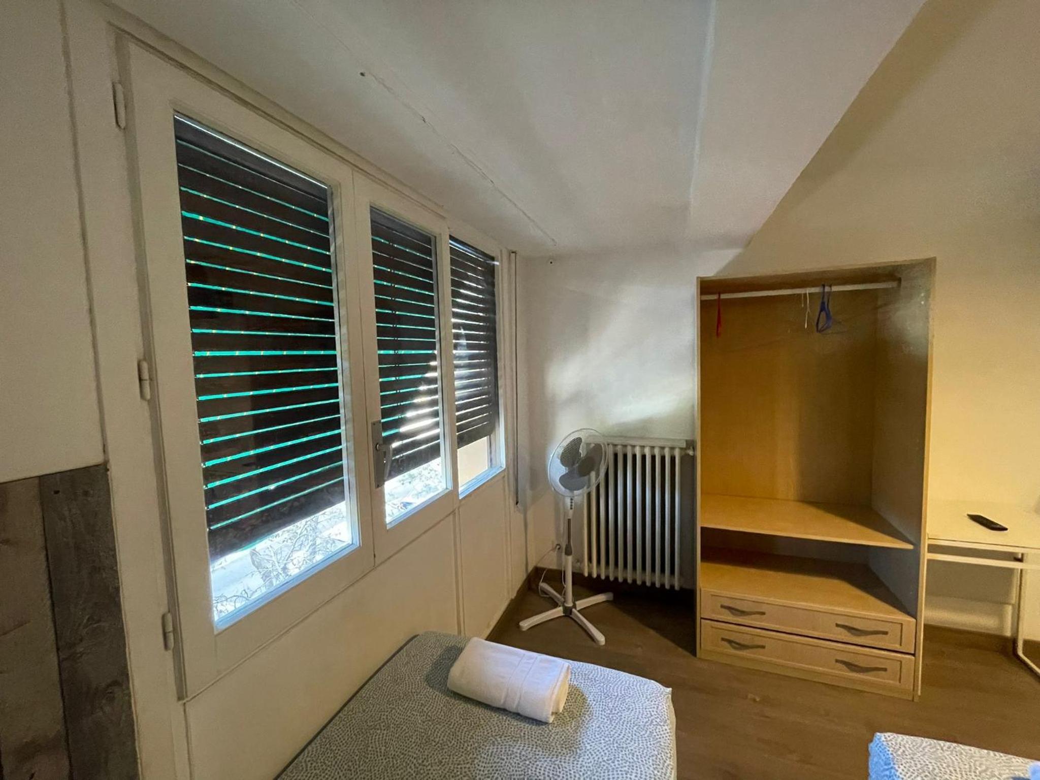 Standard Triple Room - Photo 3