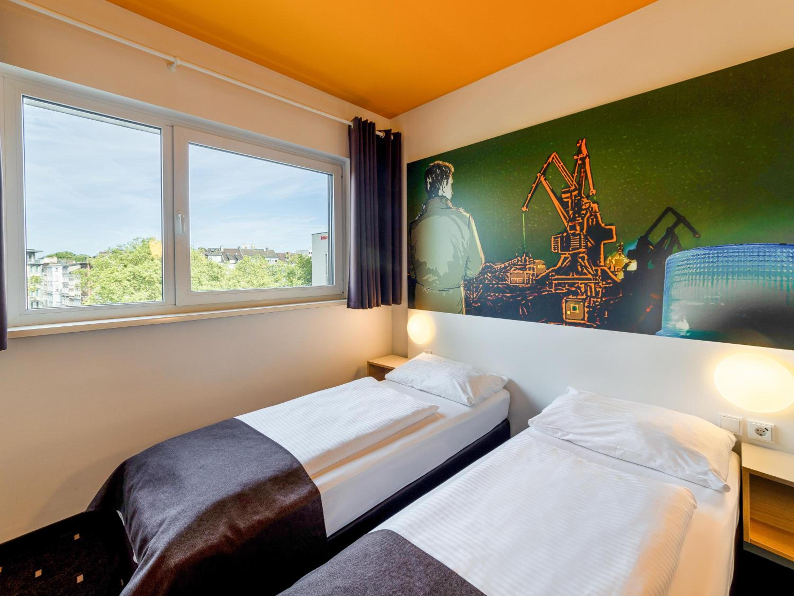 Twin Room - Photo 1