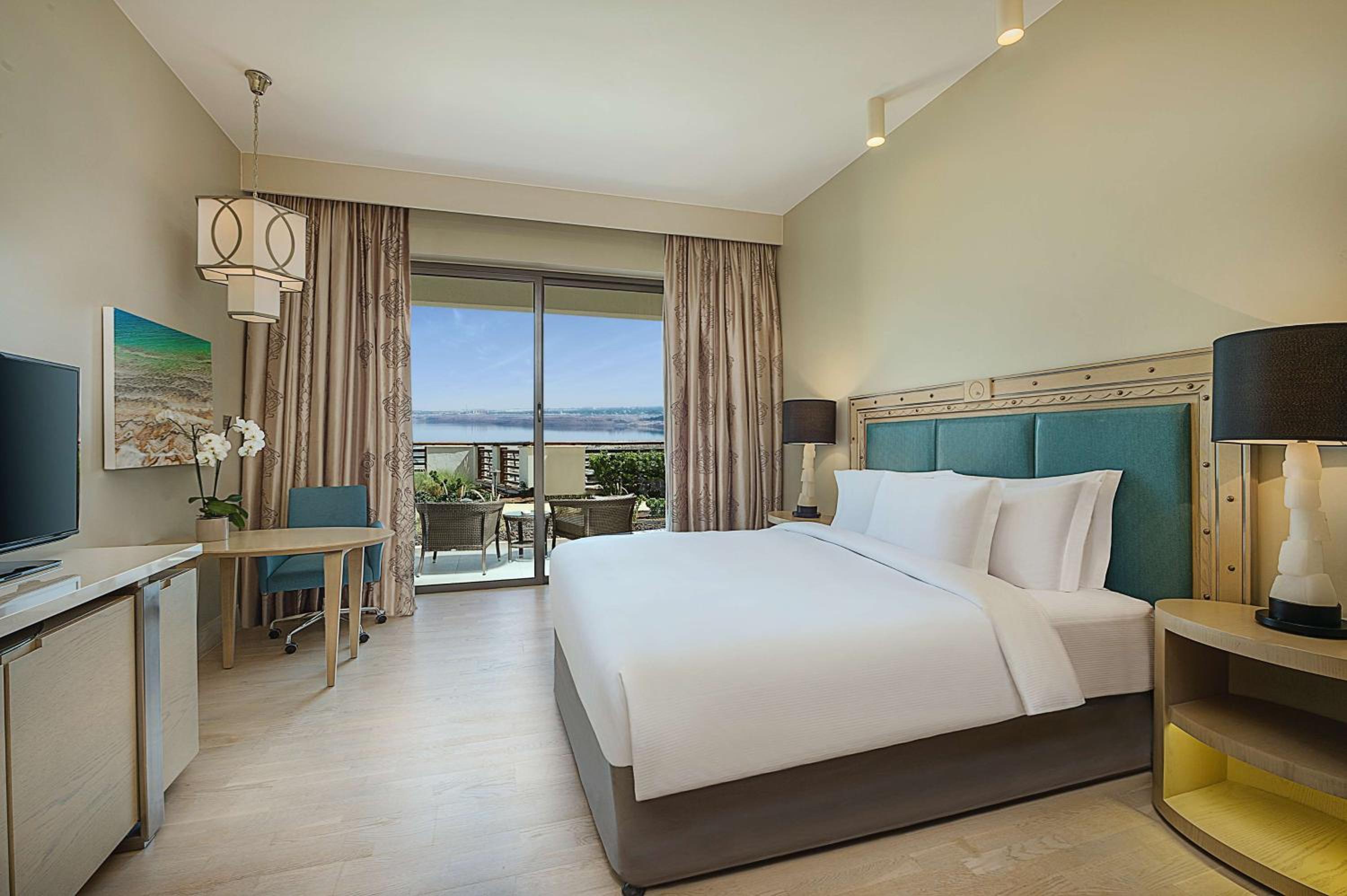 King Guest Room - Photo 3