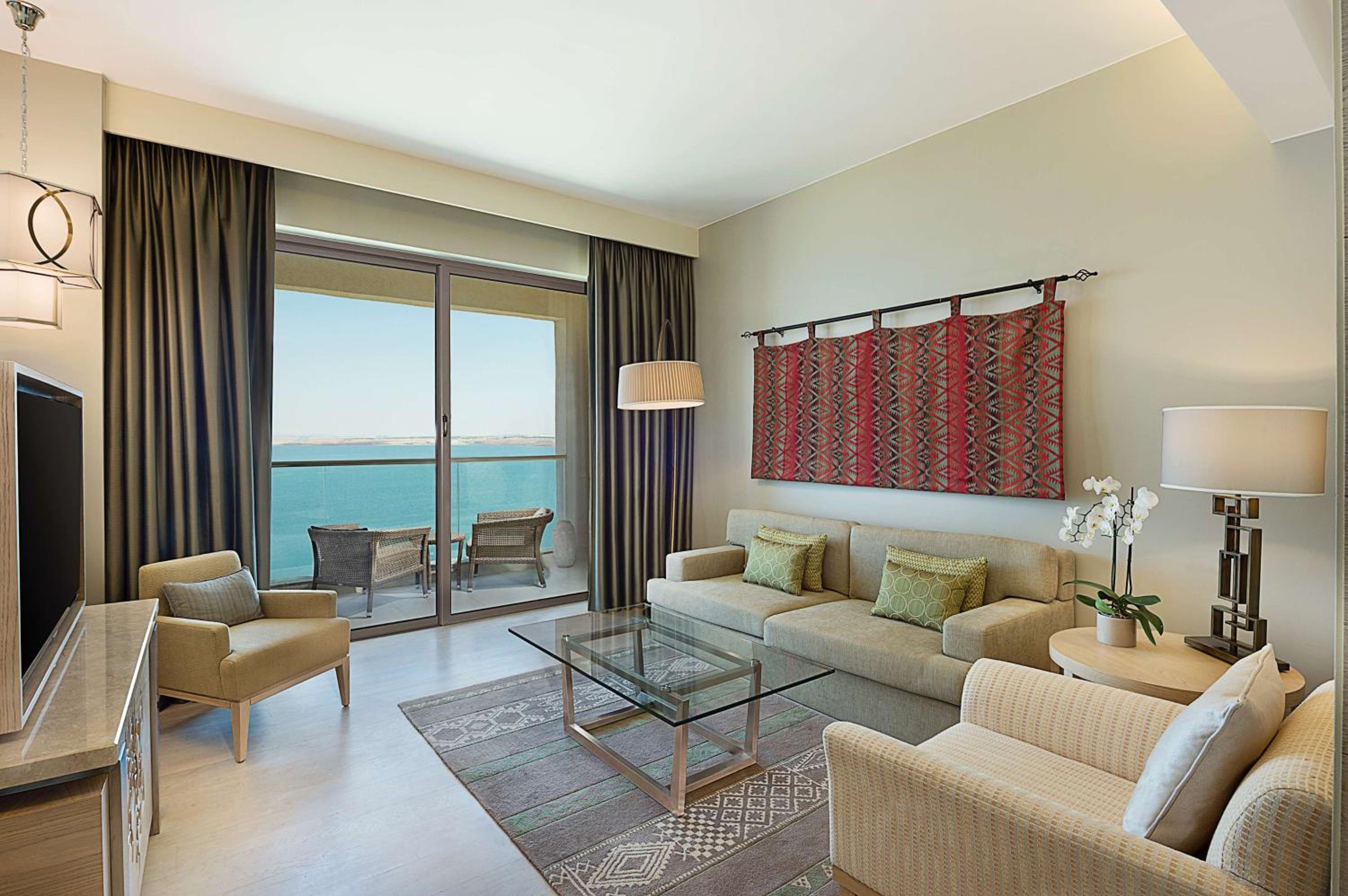 Family Suite with Sea View photo 2