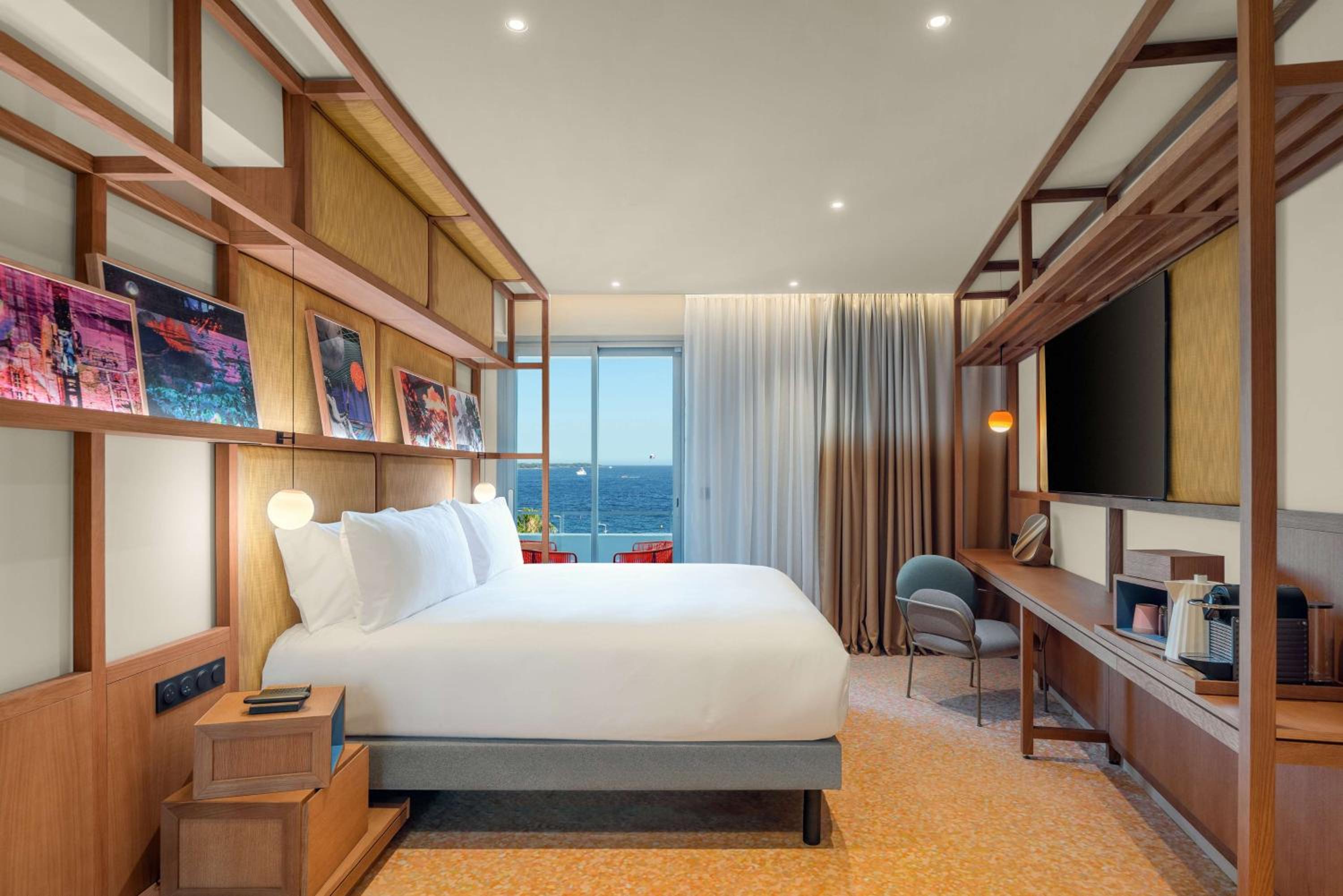 Deluxe Twin Room with Sea View - Photo 2