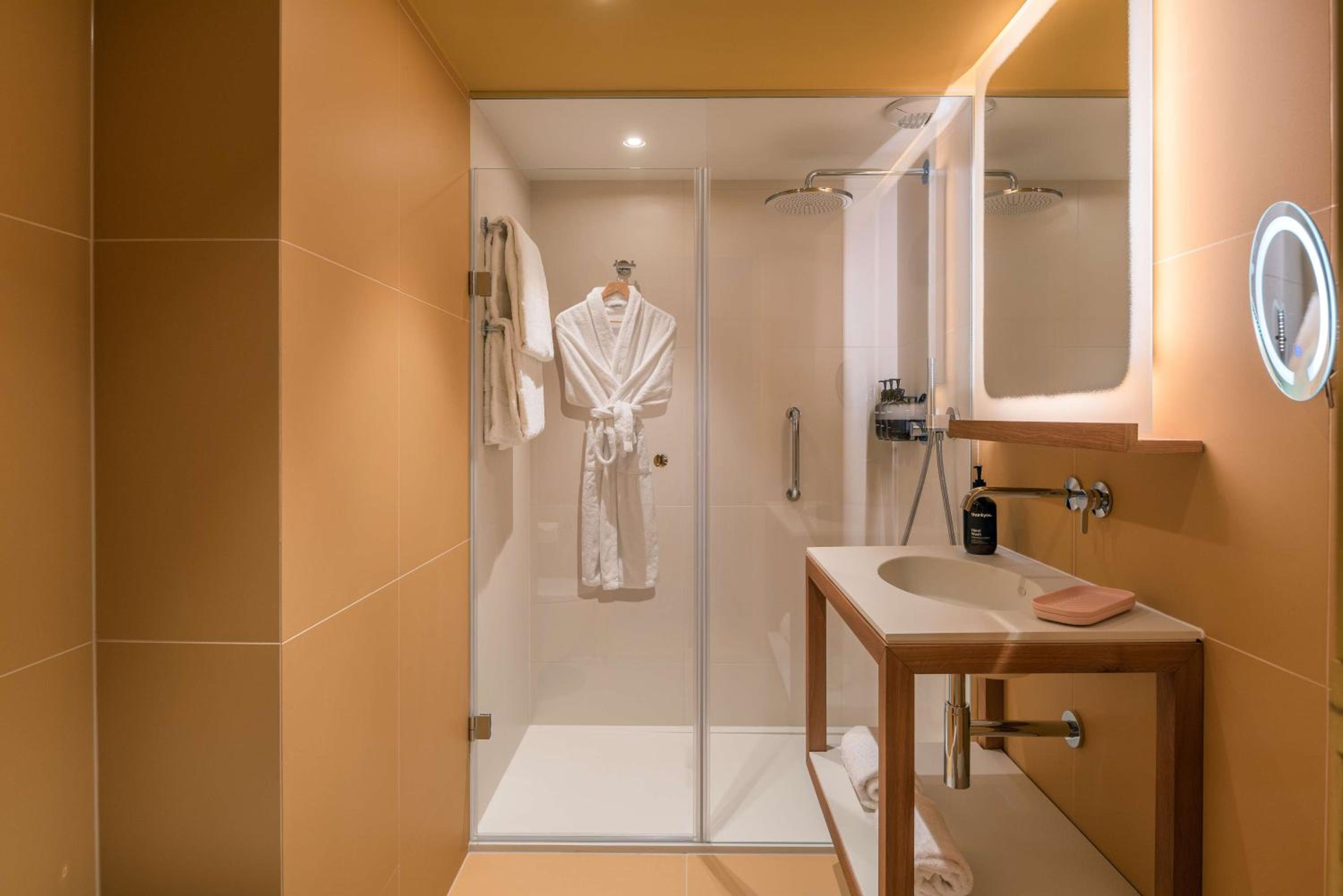 King Room - Photo 10