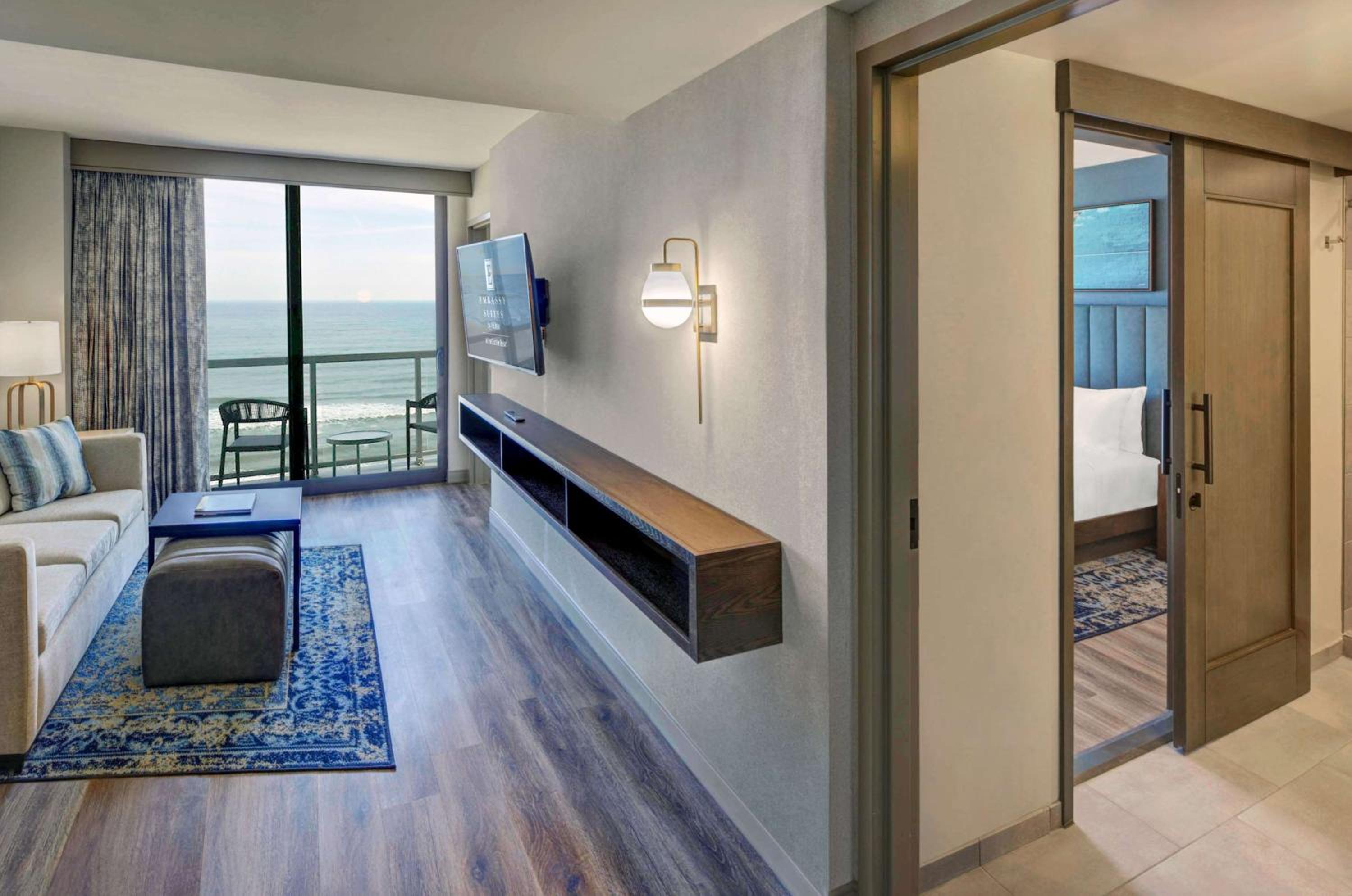 King Suite - Oceanfront - Photo 5