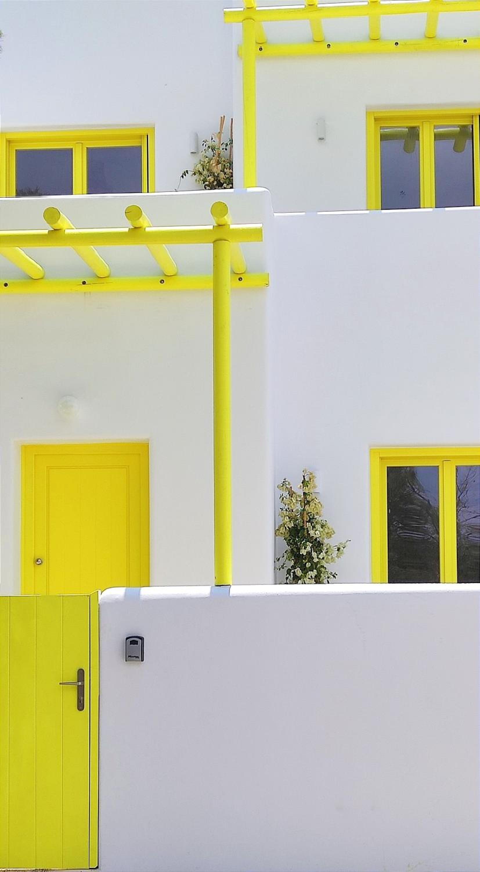 One-Bedroom House with Refreshing Whirlpool photo 2