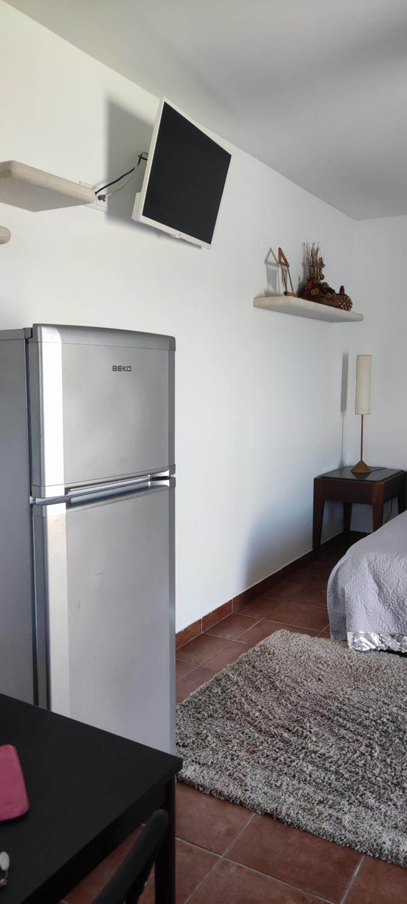 Large Double Room - Photo 1