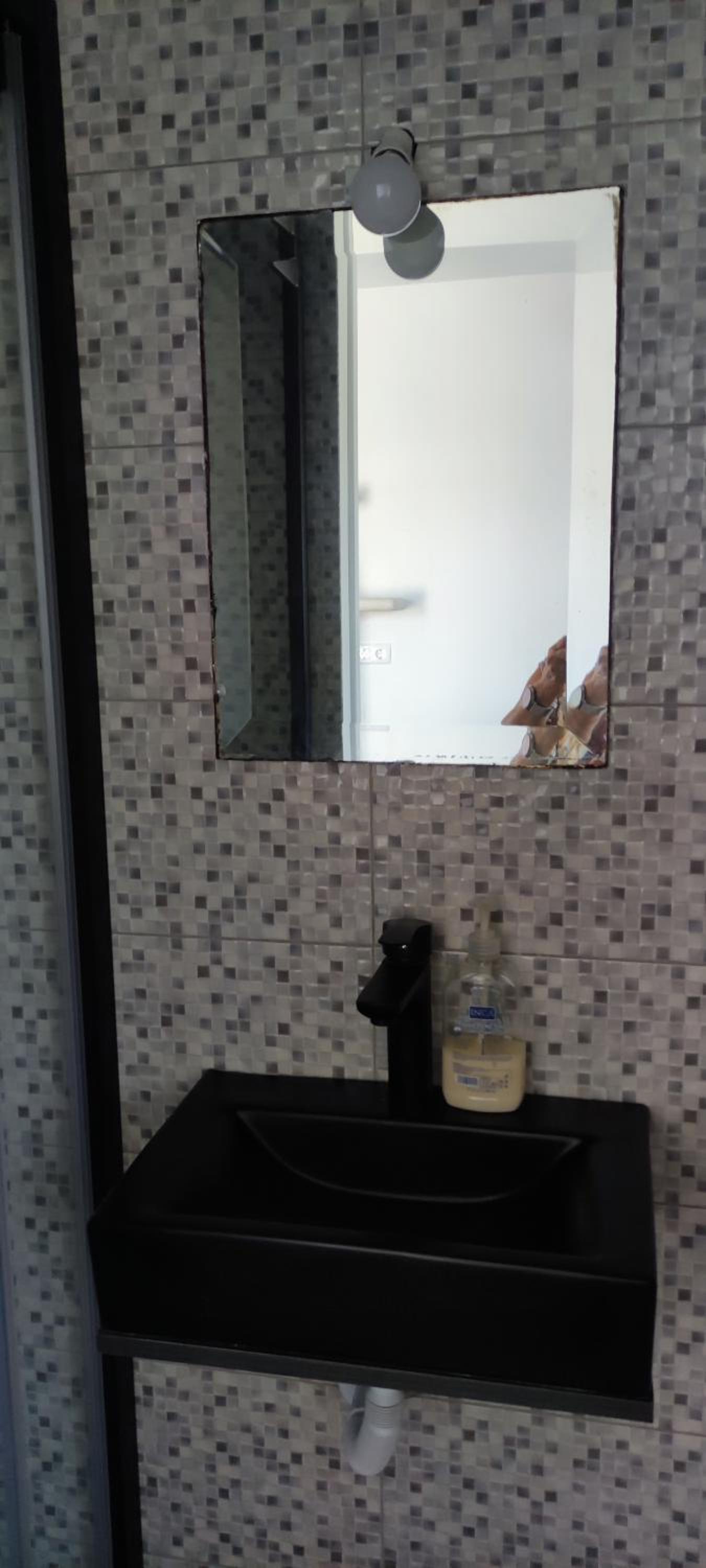 Large Double Room - Photo 4
