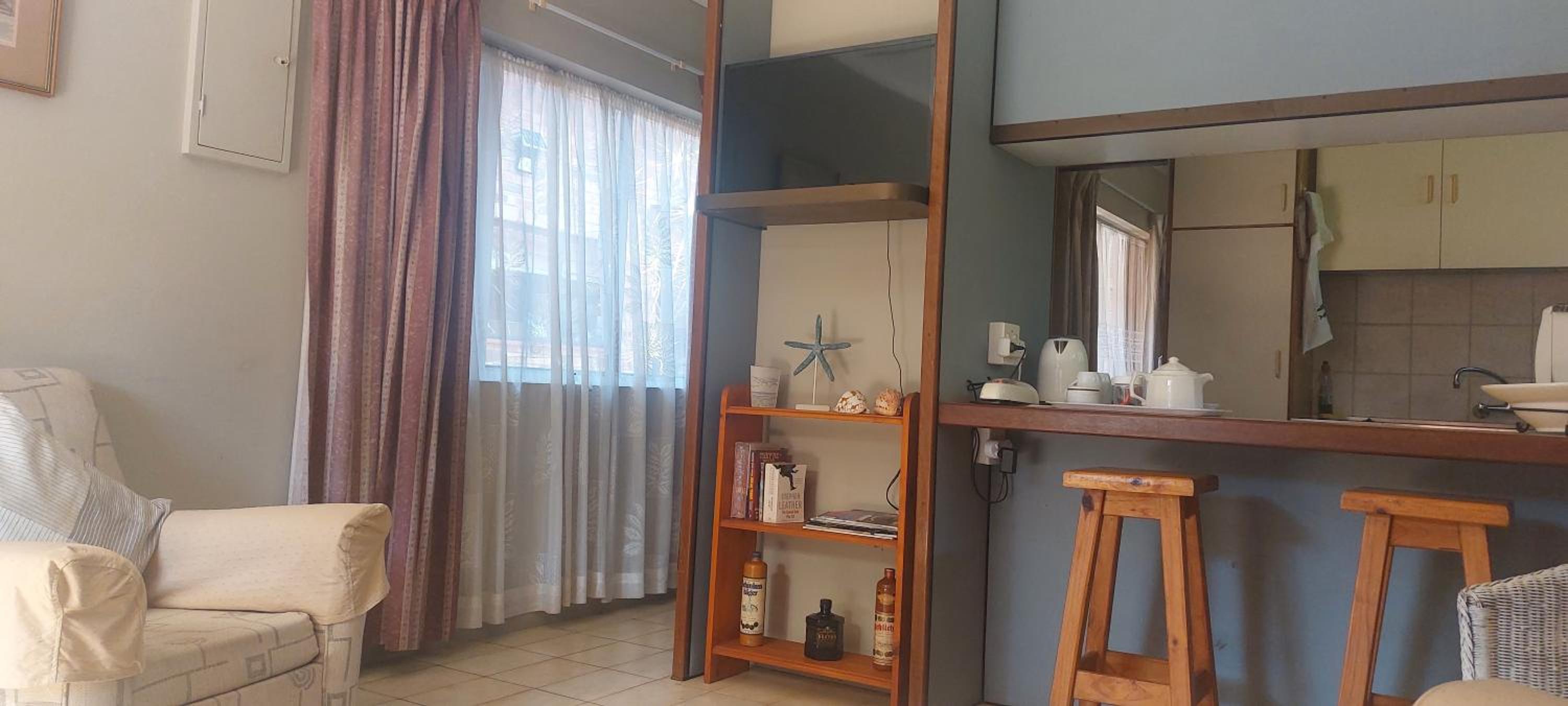 One-Bedroom Apartment - Photo 12