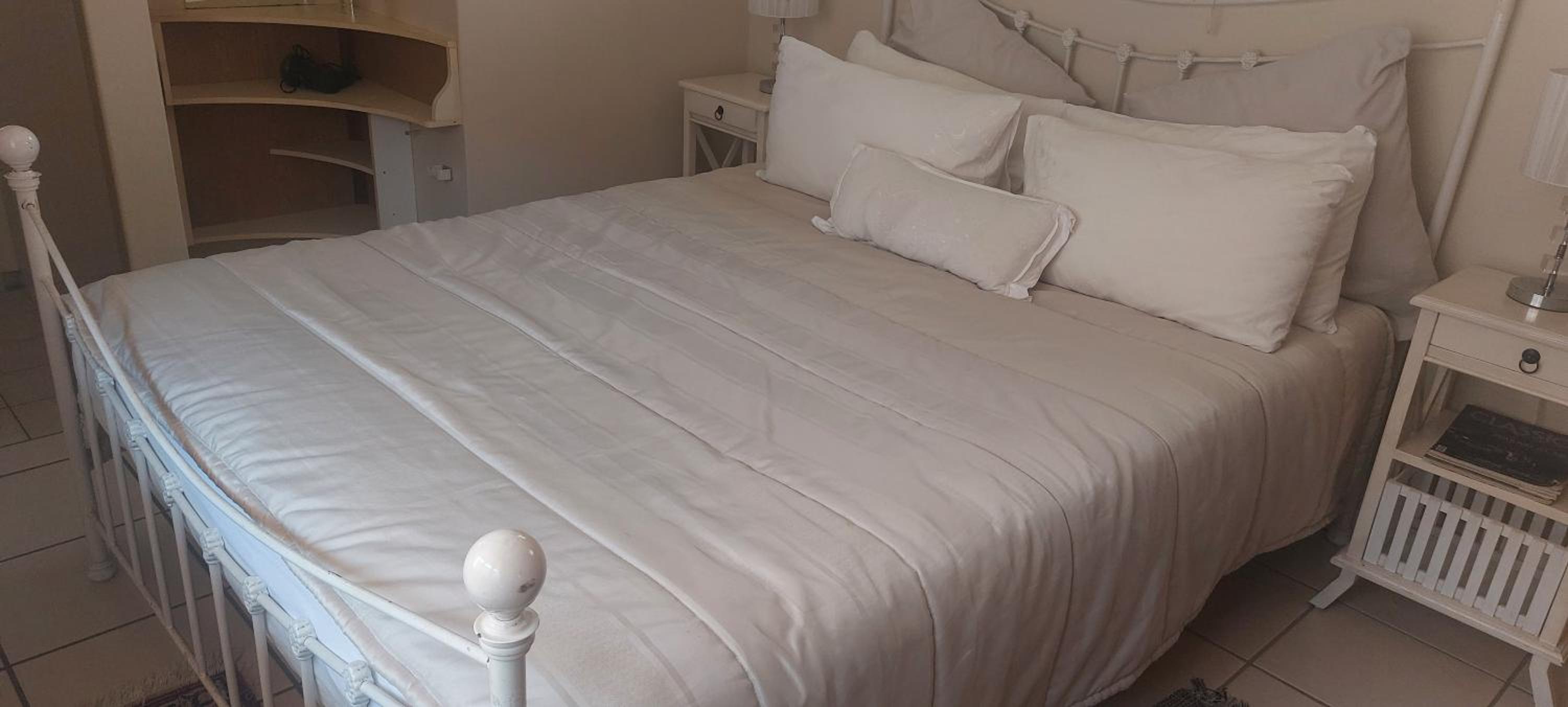 One-Bedroom Apartment - Photo 19