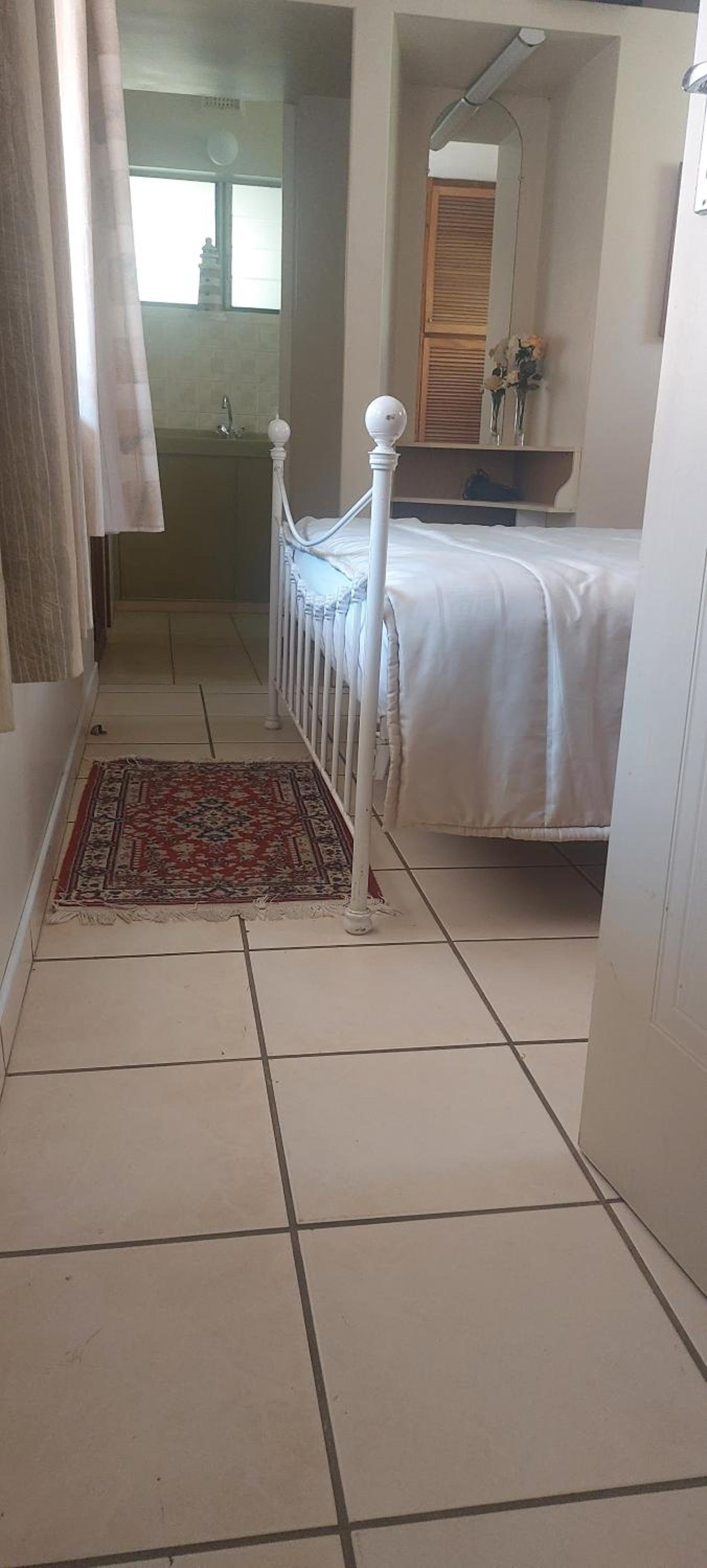 One-Bedroom Apartment - Photo 31