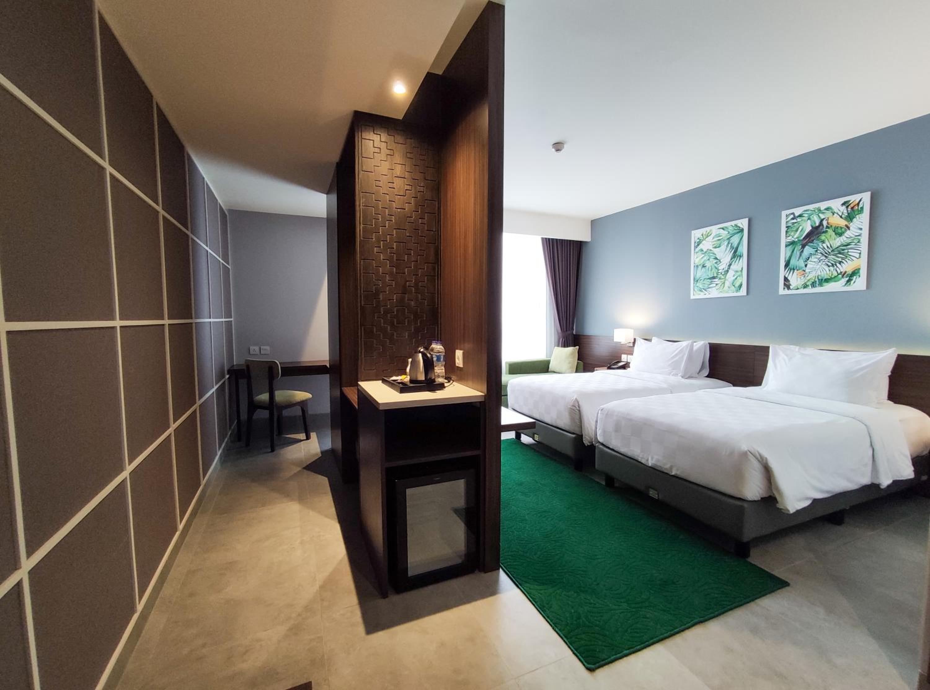 Grand Deluxe Twin - Photo 1