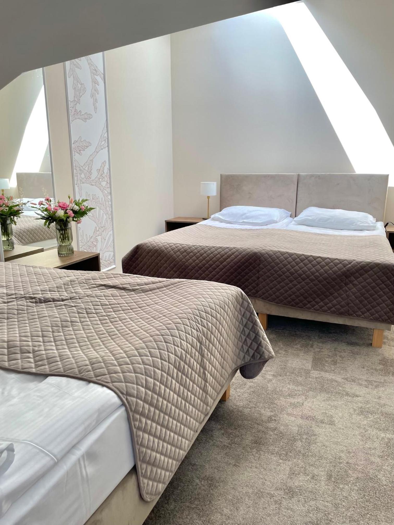 Quadruple Room - Photo 1