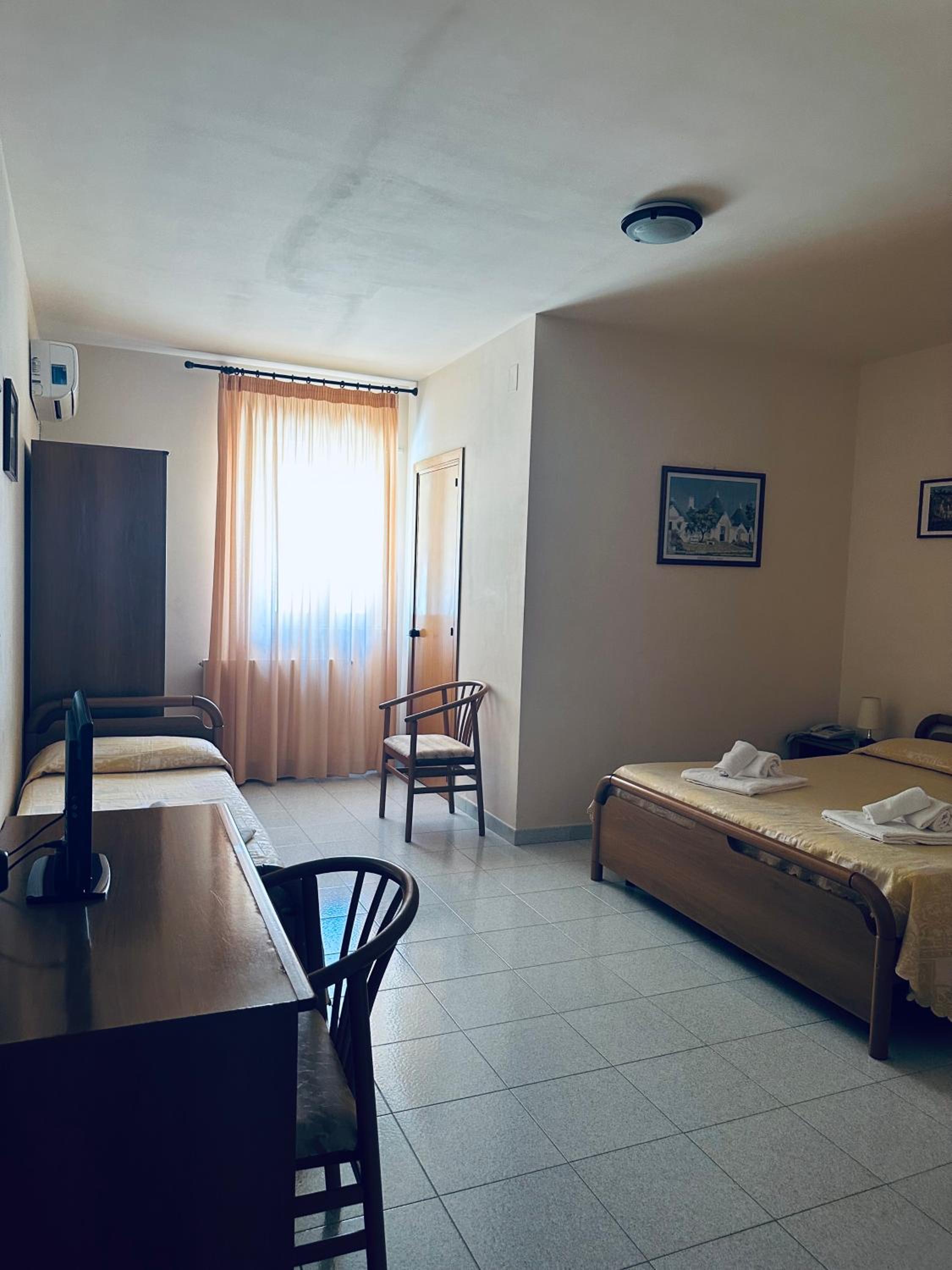 Triple Room
