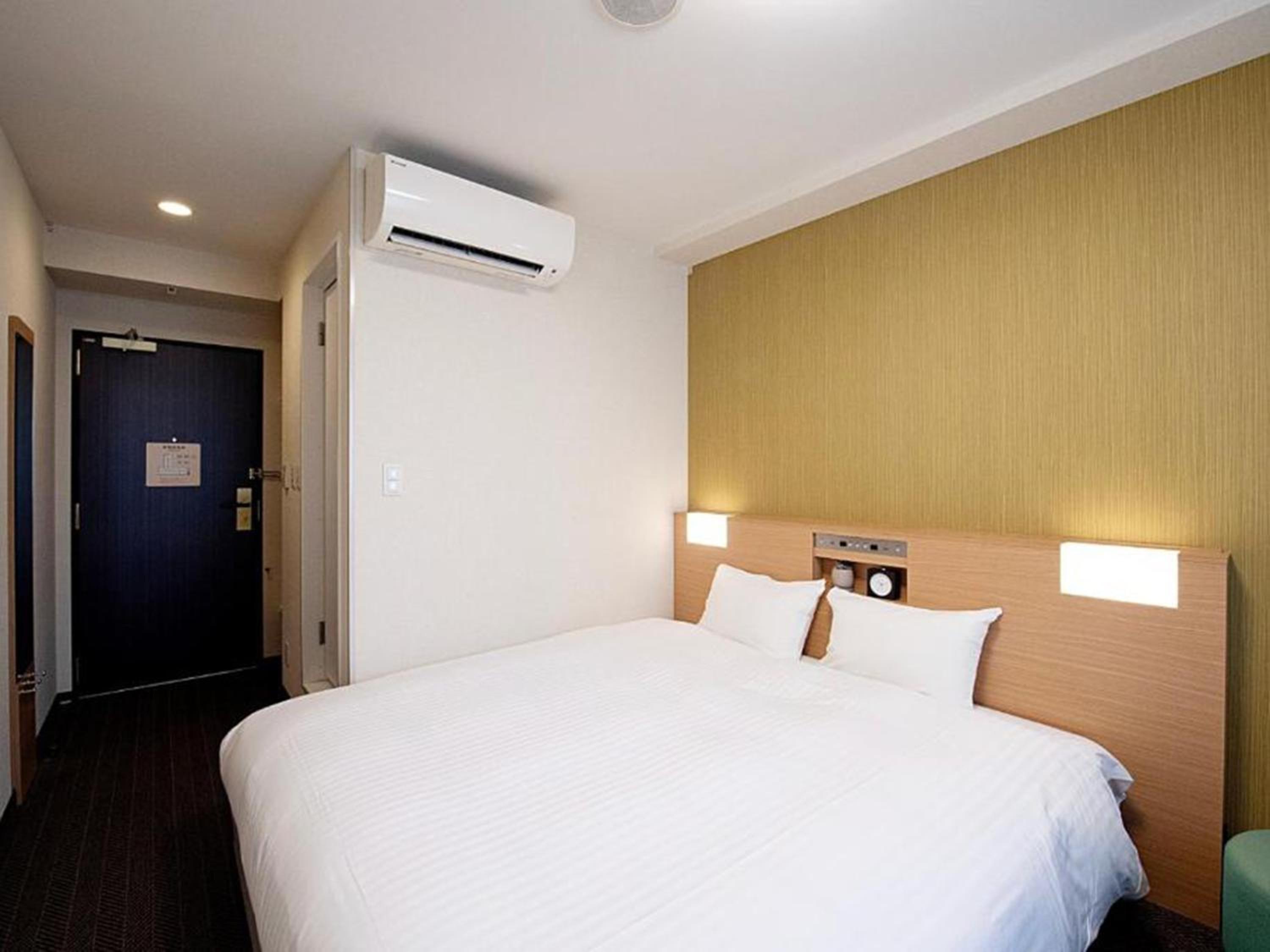 King Room - Non-Smoking photo 3
