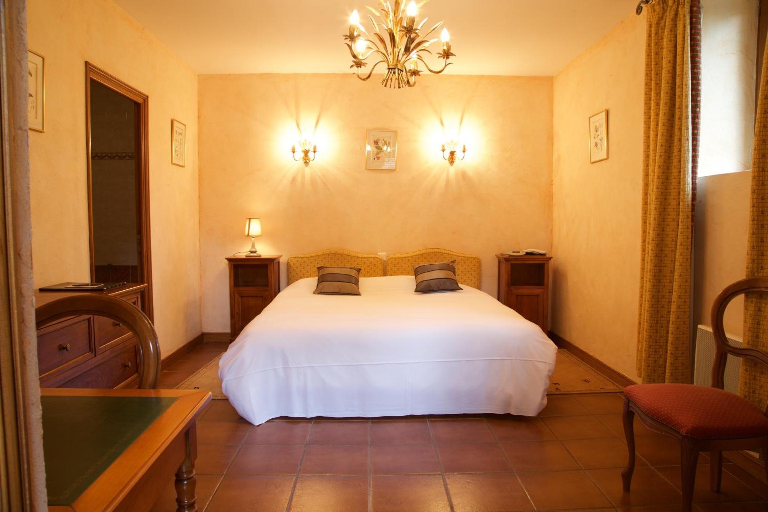 Comfort Room In Swimming Pool Residence photo 1