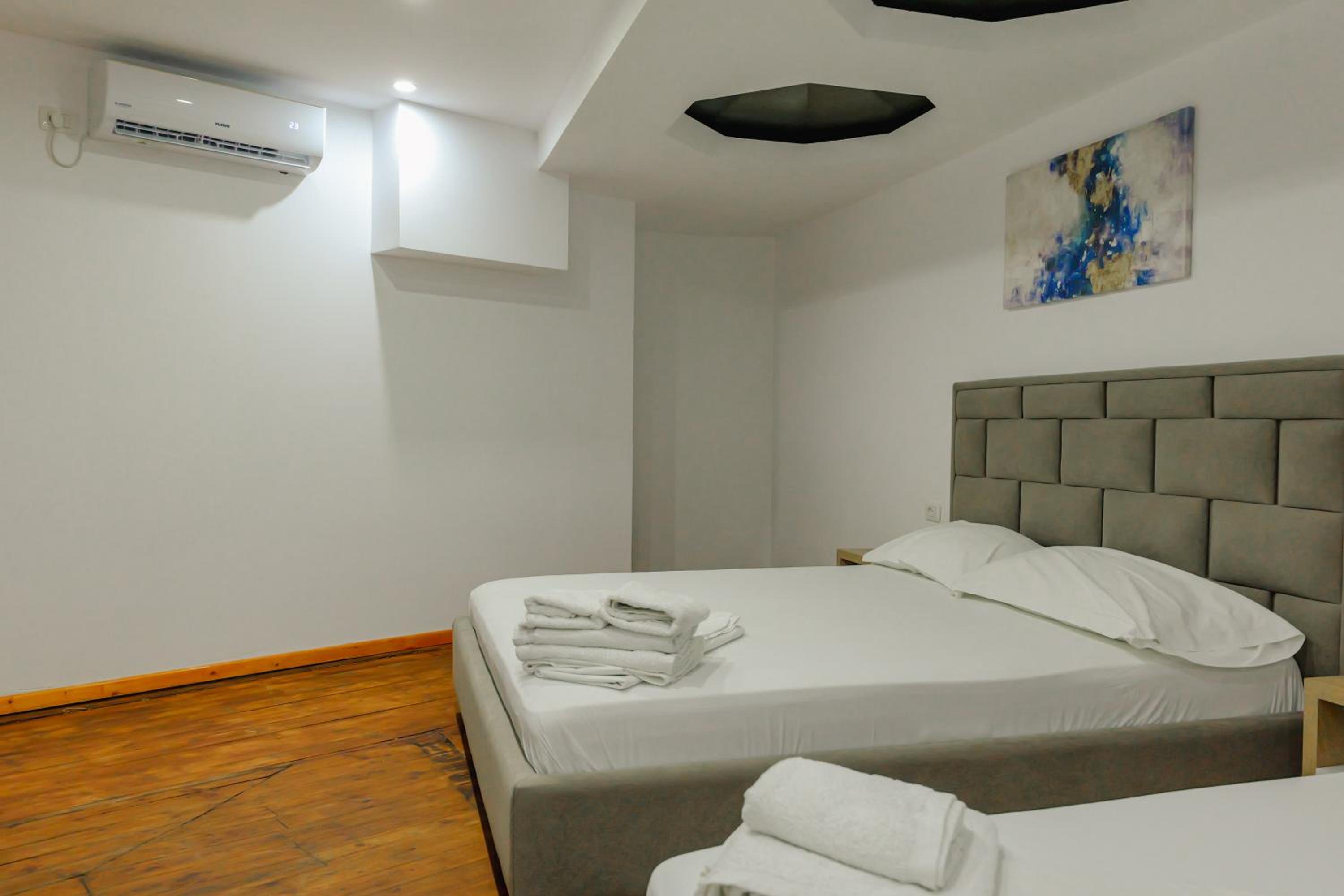 Economy Triple Room