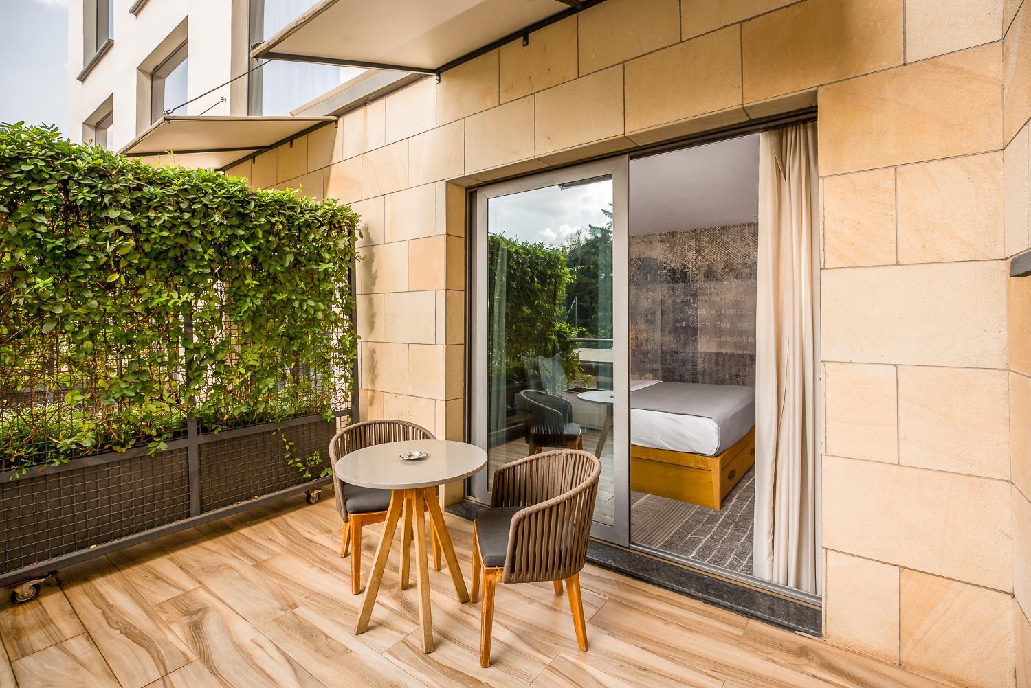 Double Room with Balcony - Photo 2