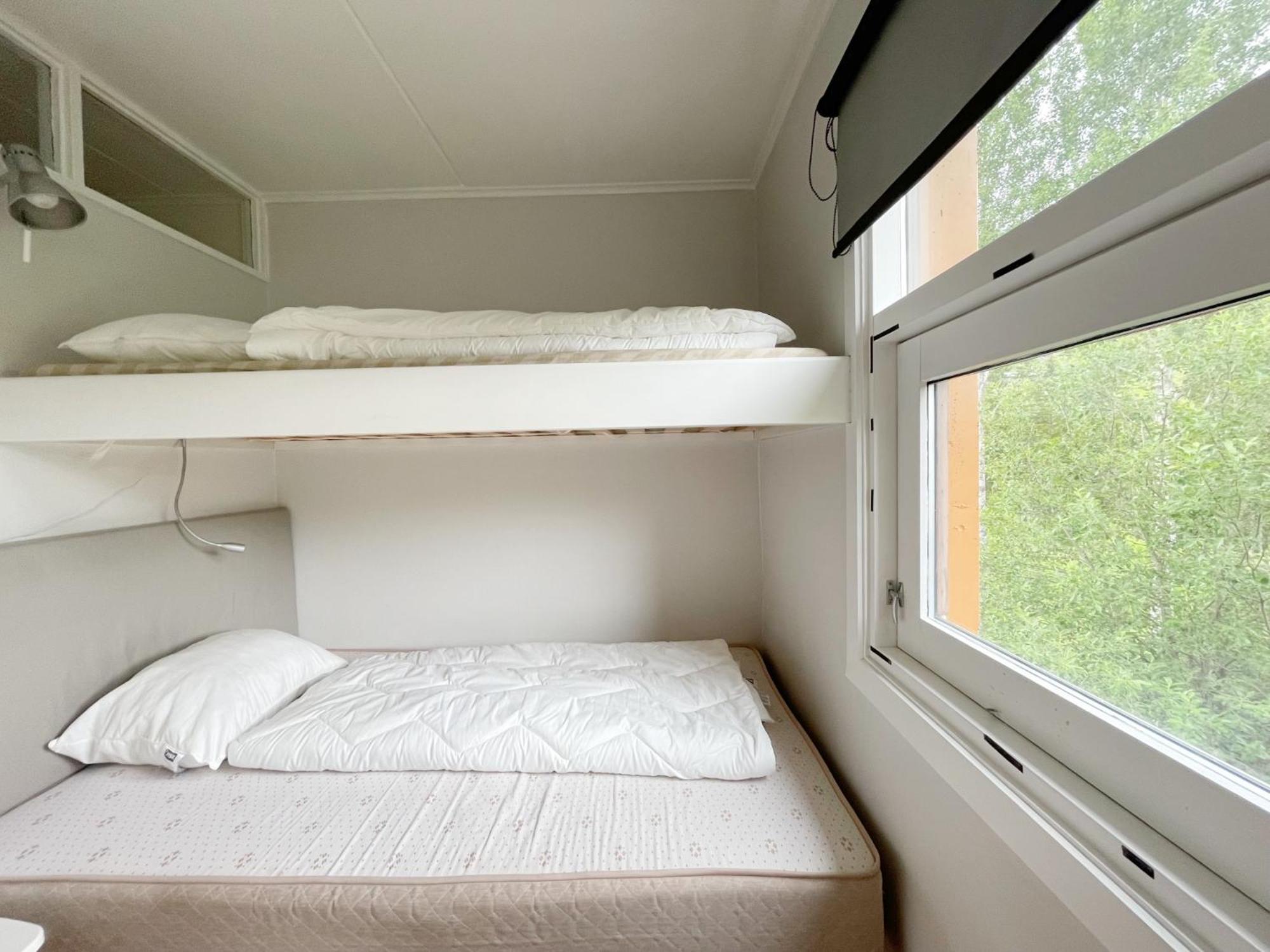 Three-Bedroom House photo 3
