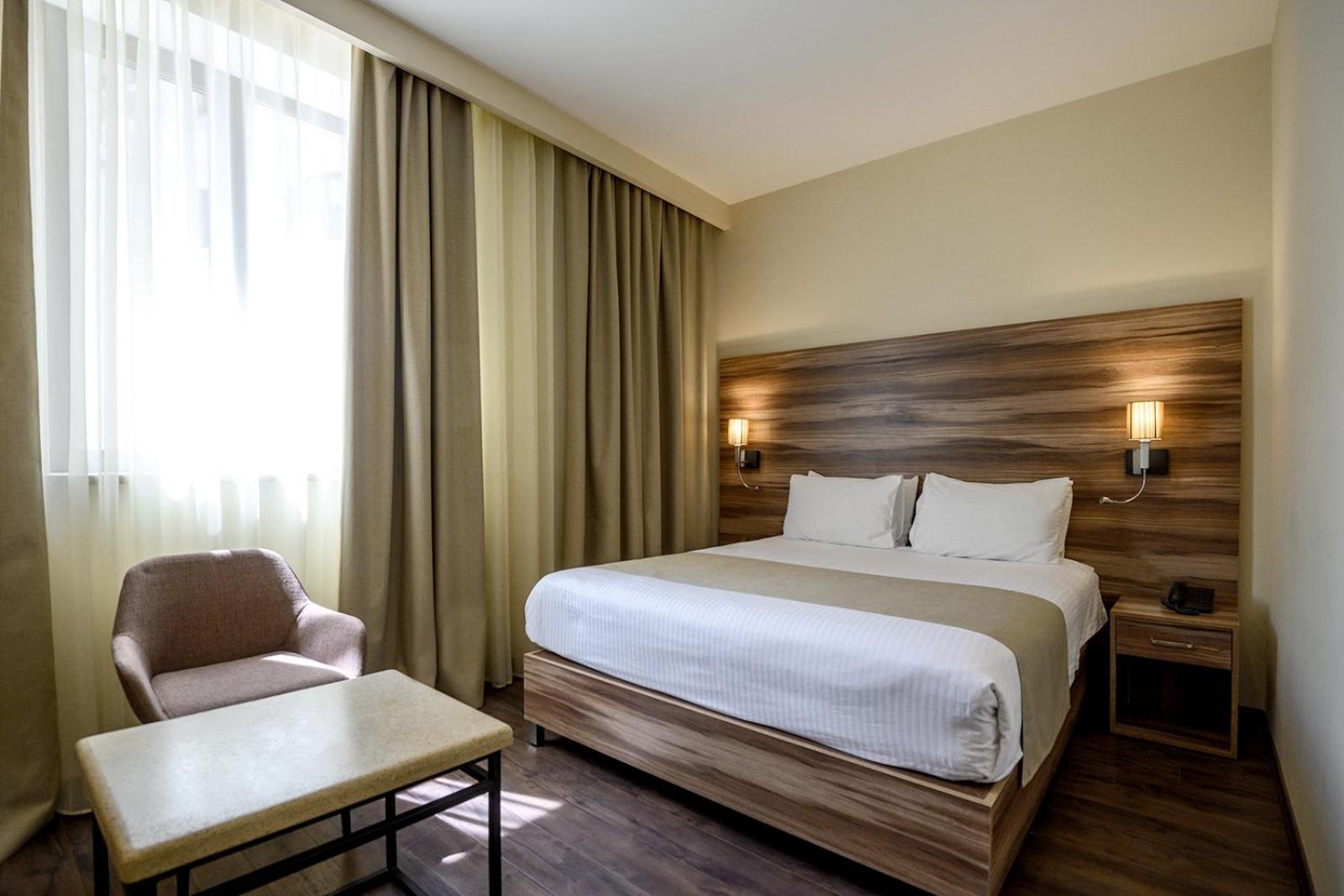 Standard King Room