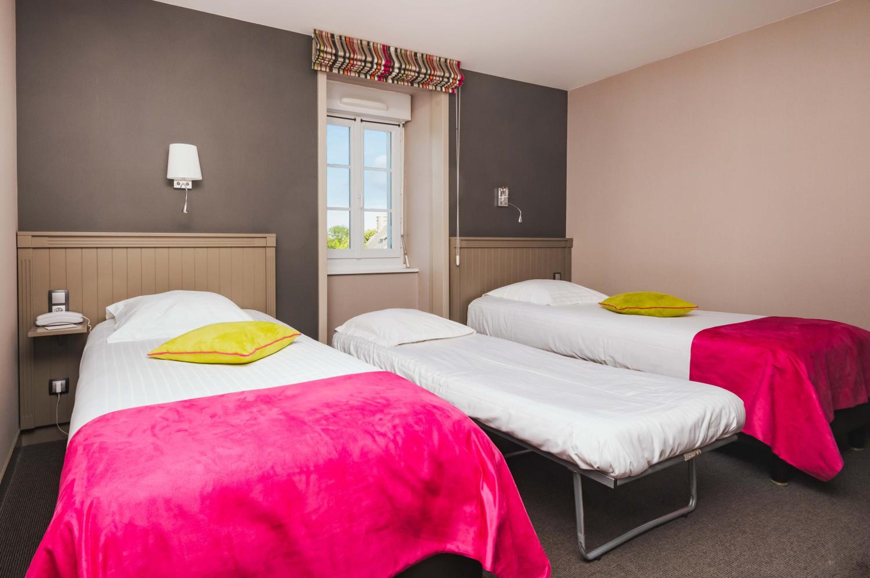 Triple Room with Garden View