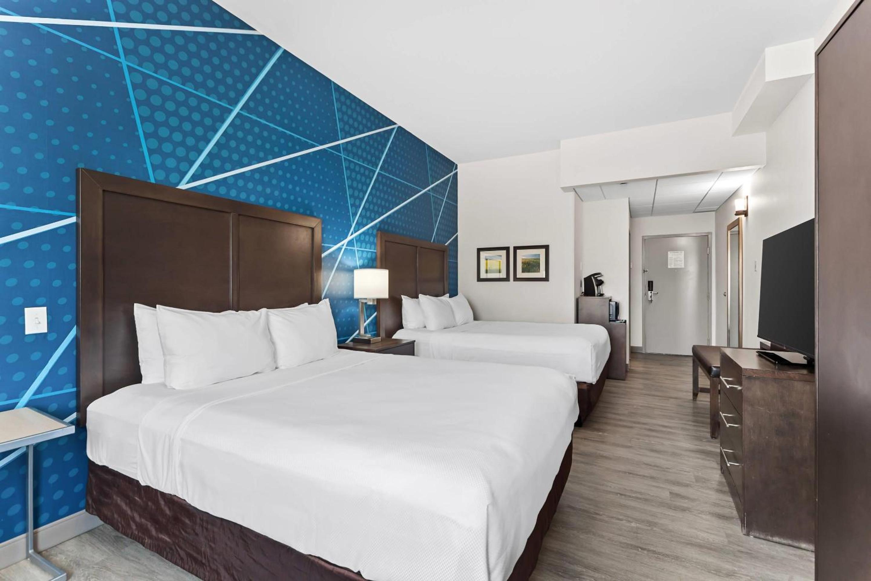 Queen Room with Two Queen Beds - Non-Smoking
