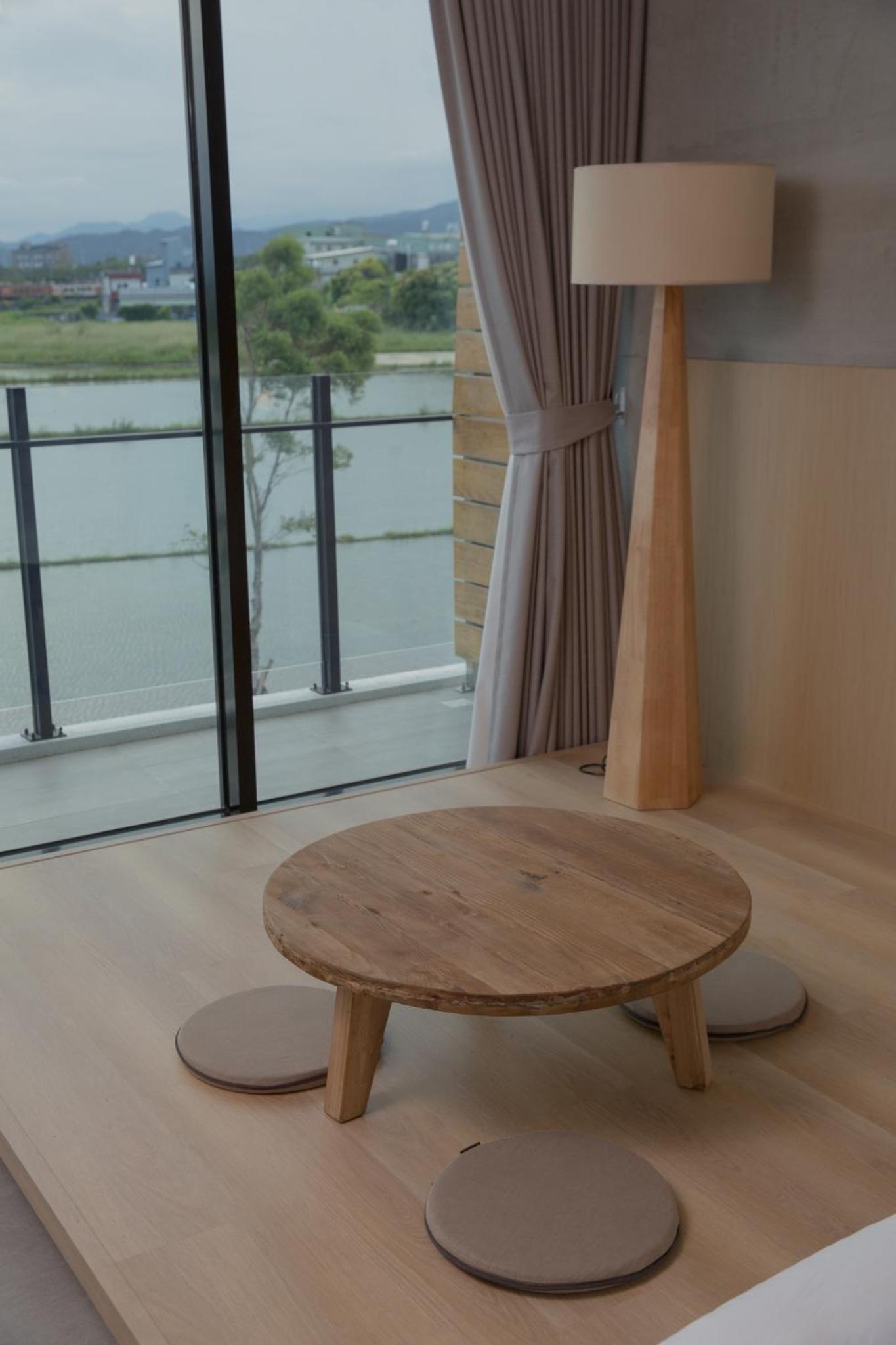 Japanese-Style Quadruple Room photo 3