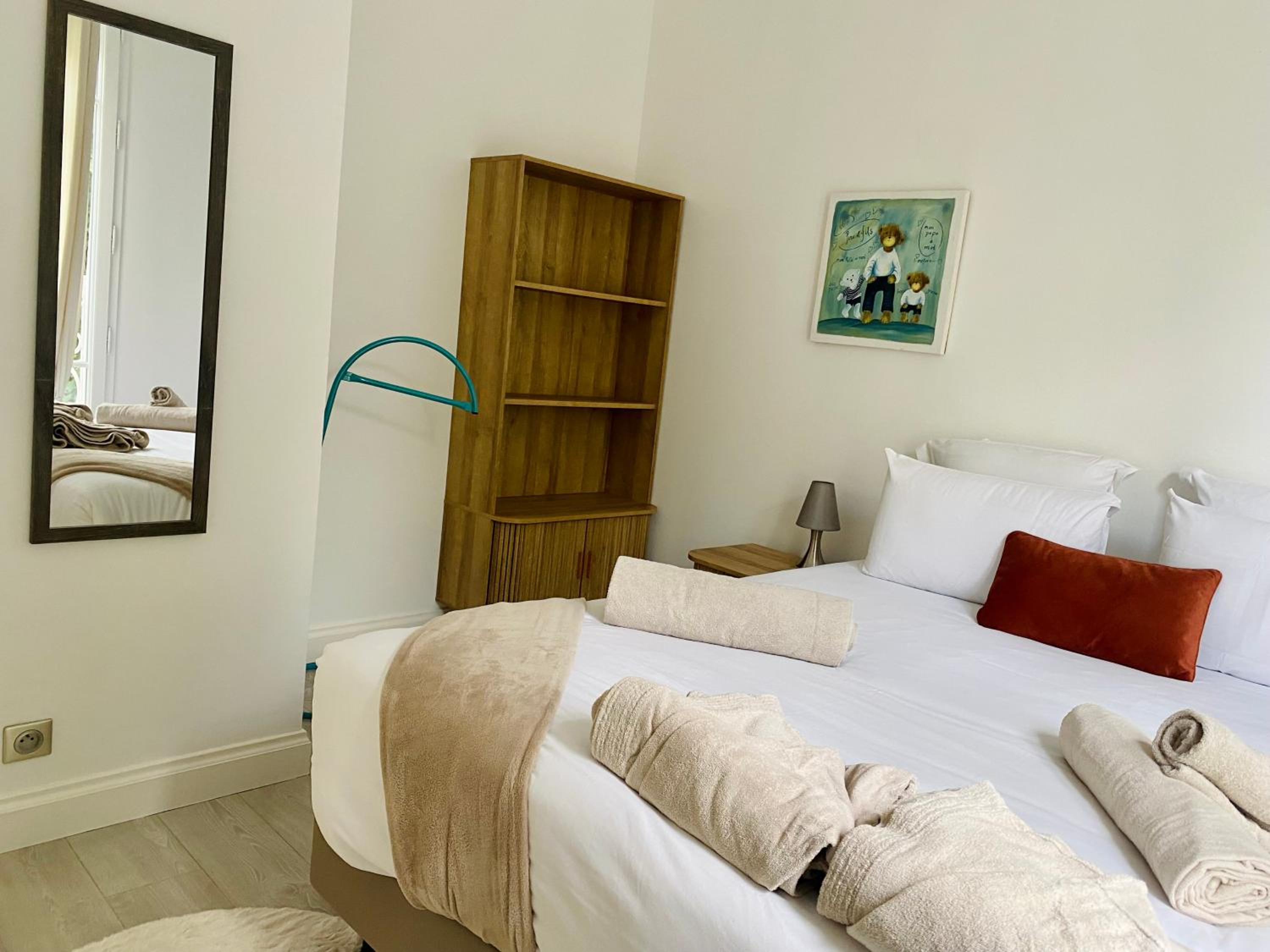 Large Double Room photo 3